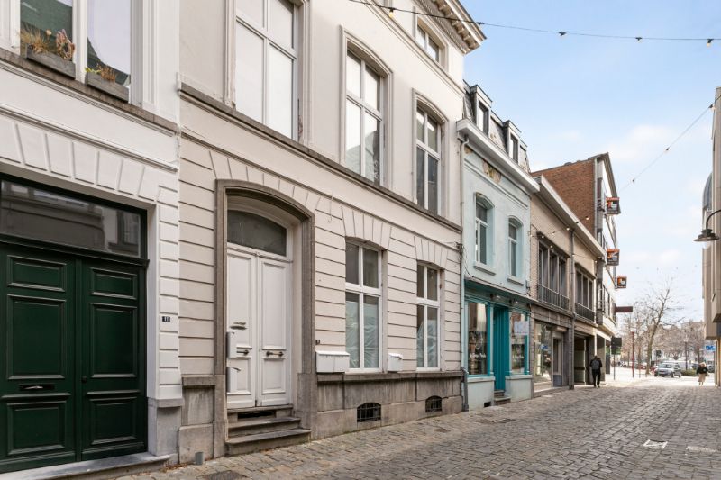 ()=>{if(producerUpdateValueVersion(node),producerAccessed(node),node.value===ERRORED)throw node.error;return node.value} Sint Martensstraat 9 5 - 9600 Ronse