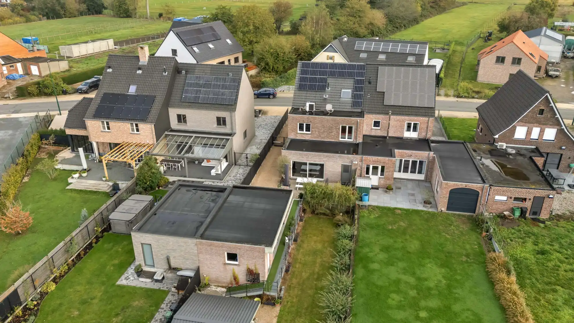 Instapklare, goed onderhouden woning op gunstige locatie foto 4