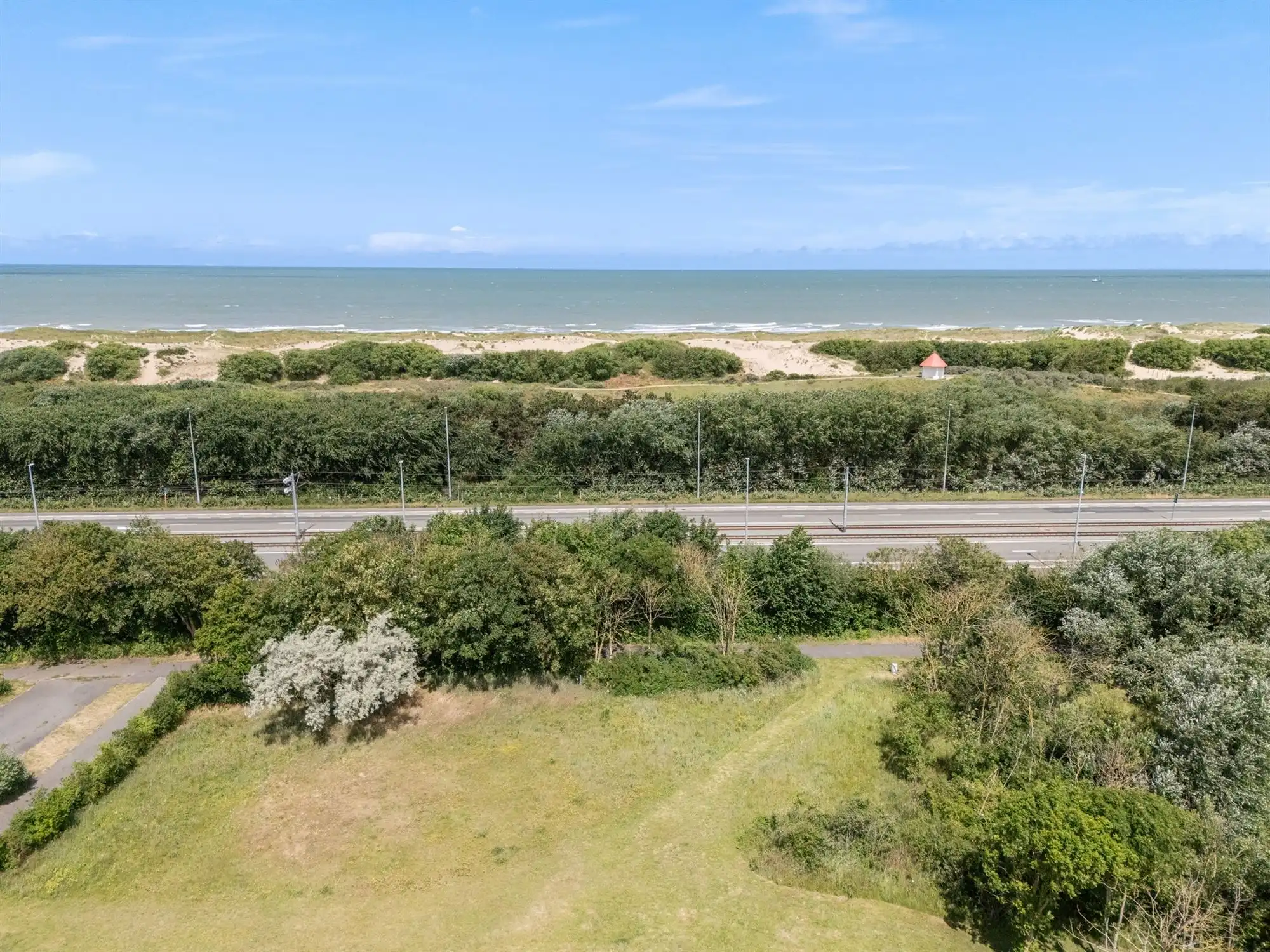 Luxueus (quasi nieuw) appartement vlakbij het strand!  foto 22