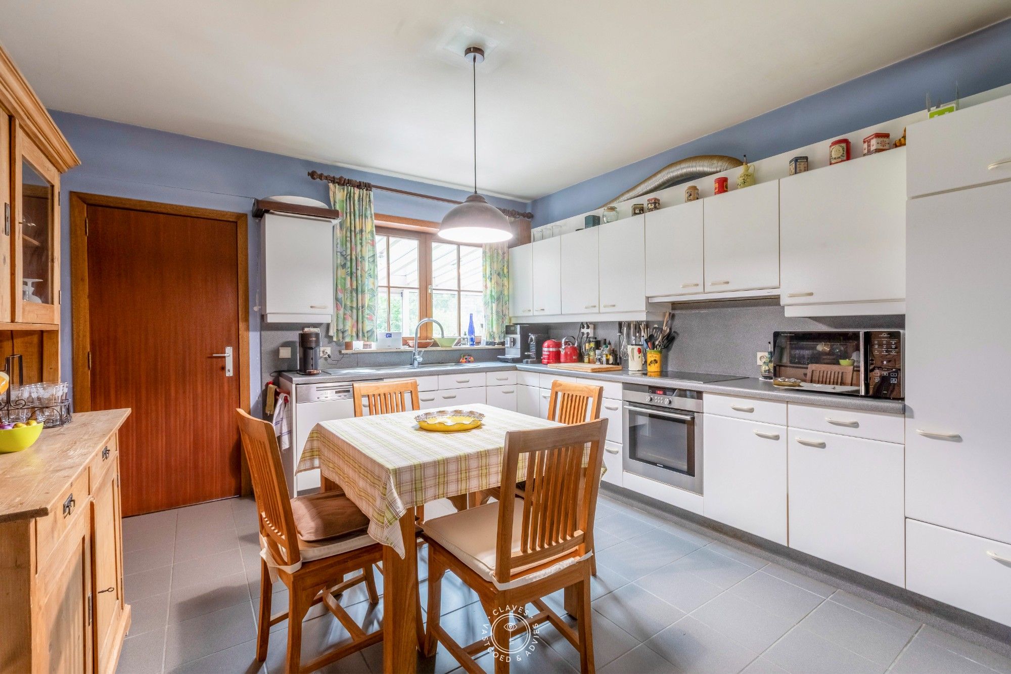 Charmante woning op een welgelegen locatie in Sinaai-Waas foto 26