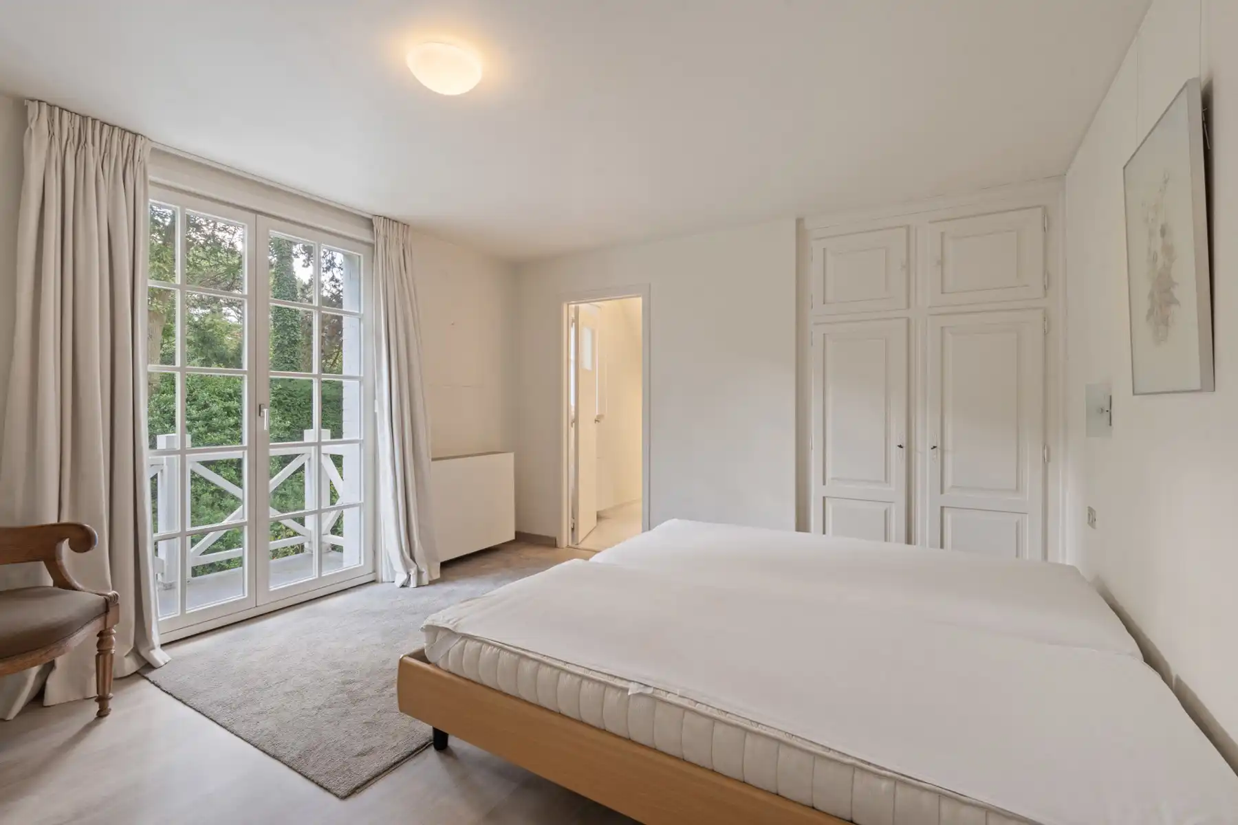 Ruime villa rustig gelegen nabij de Royal Zoute Golf Club foto 15