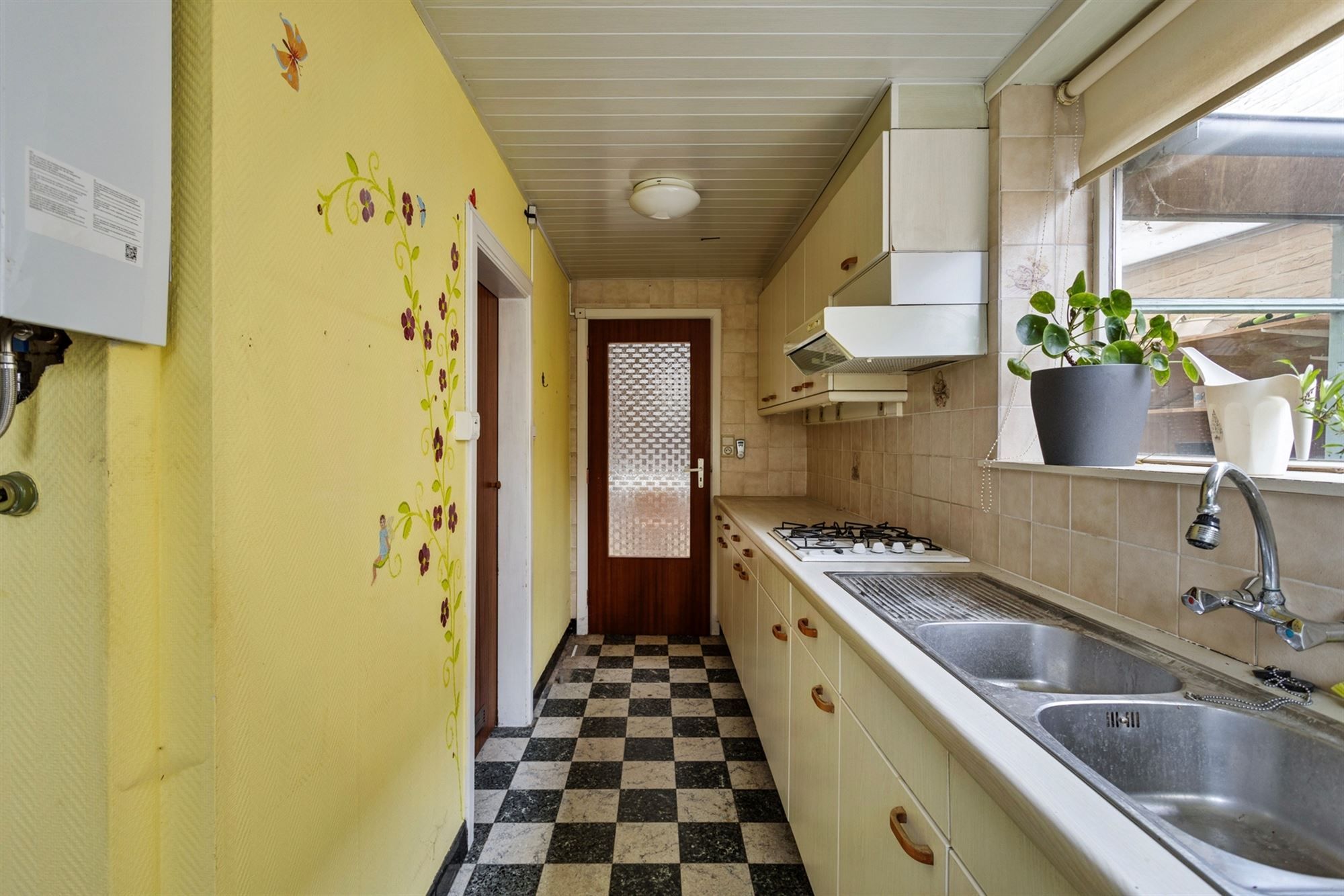 Te renoveren huis met tuin (266m²) grens Hove Mortsel foto 9