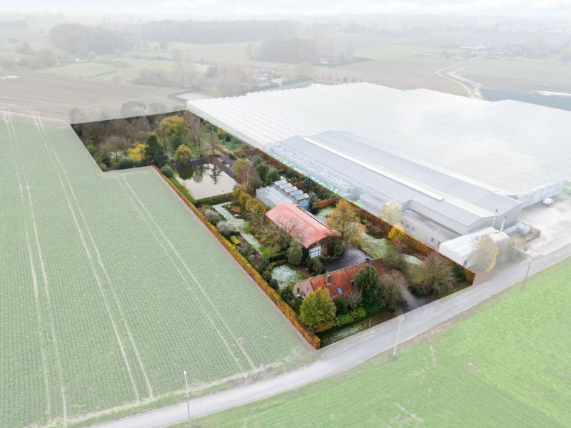 Landelijke woning met loods foto 18