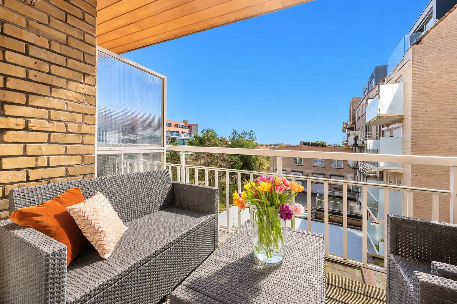 Lichtrijk appartement in het centrum van Knokke, op enkele passen van de zee en de winkels. foto 4