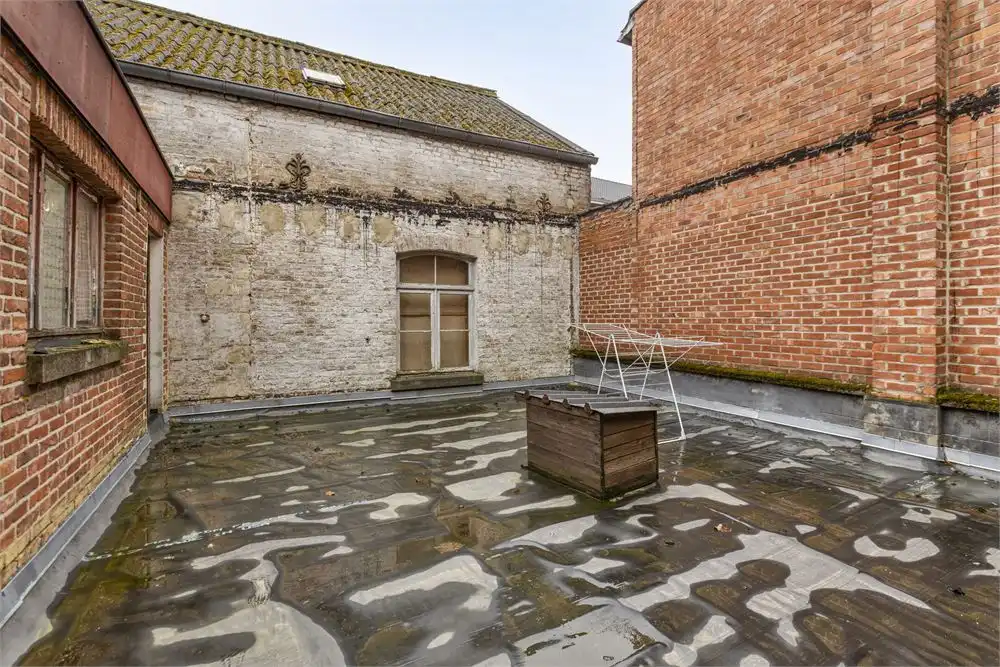 Te renoveren handelshuis op top locatie foto 11