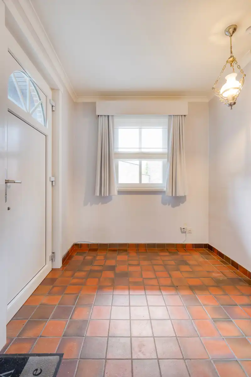 Woning met atelier en 4 slaapkamers in Buggenhout foto 6