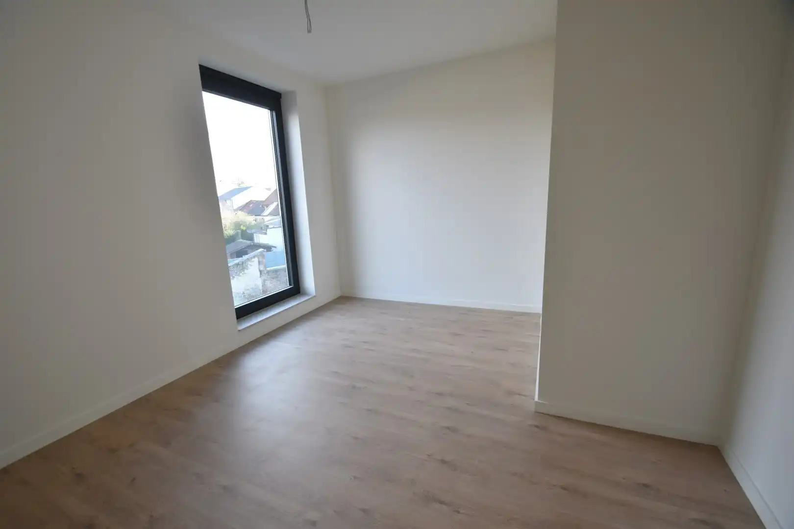 Modern ingericht appartement aan rand van centrum foto 14