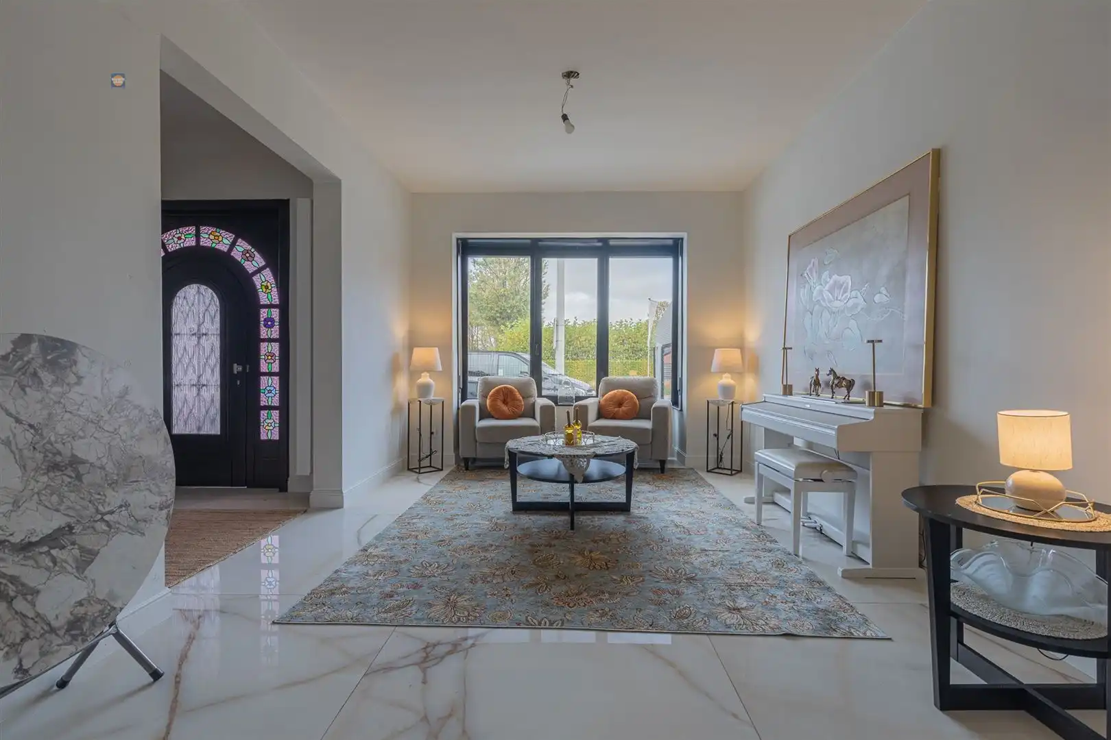 Ruime halfopen woning met grote tuin en 3 slaapkamers foto 4