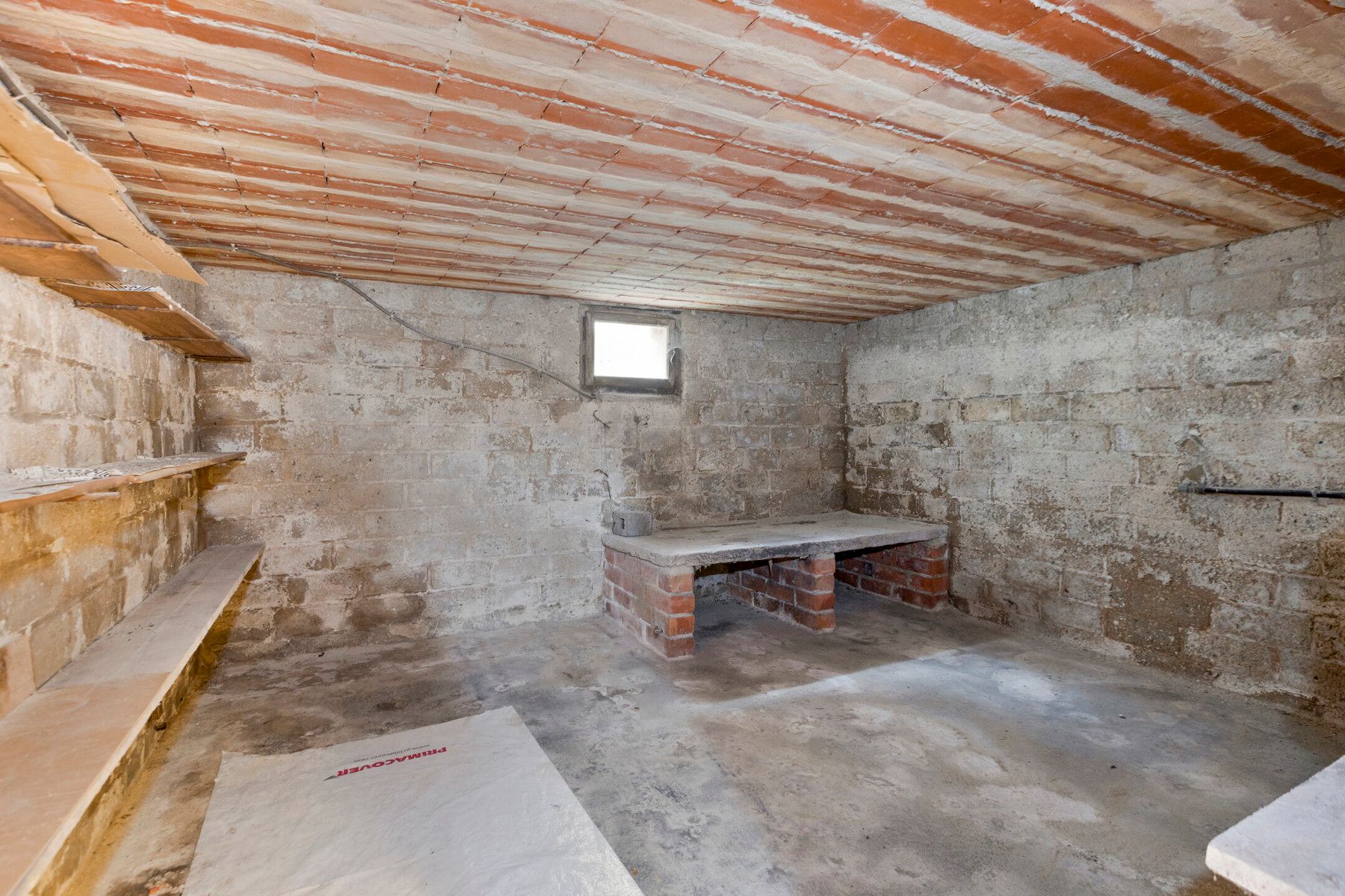 Gerenoveerde woning met drie slaapkamers foto 29