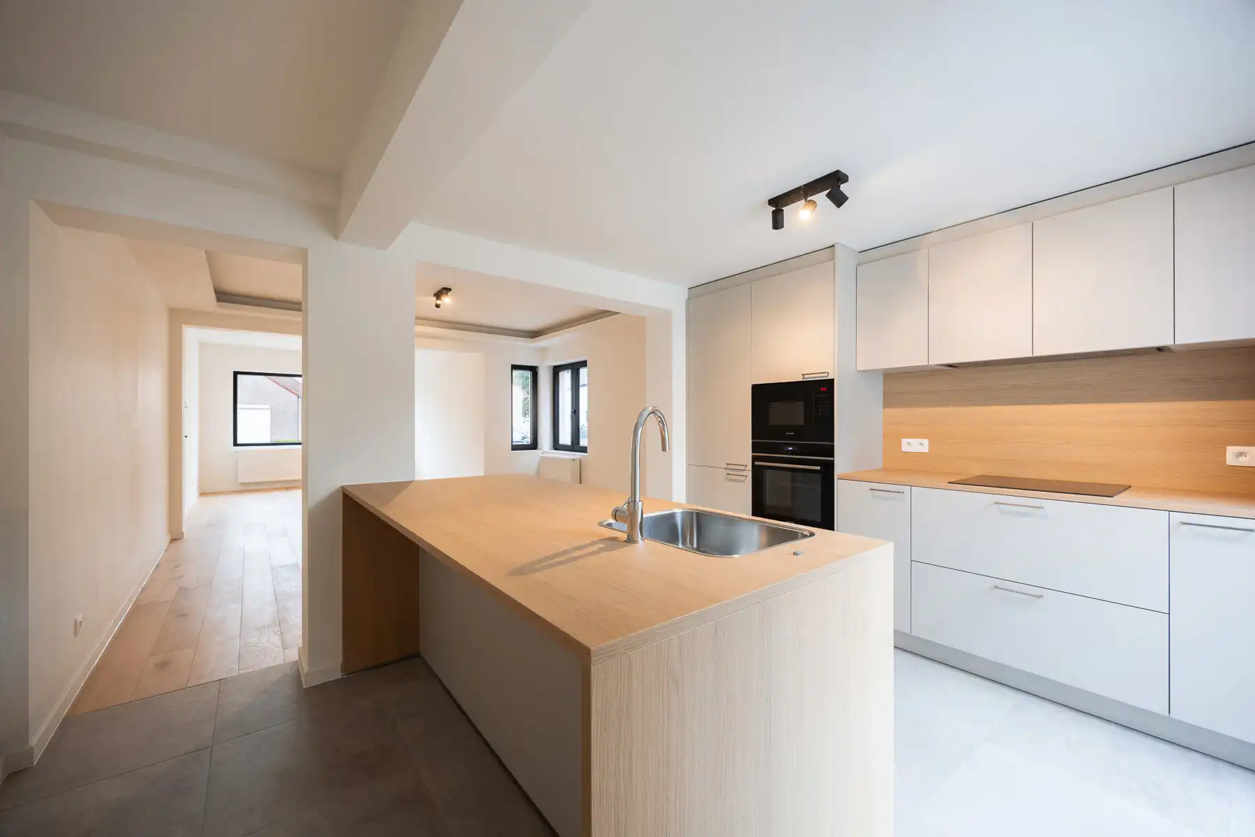 Volledig gerenoveerde energiezuinige open bebouwing foto 6