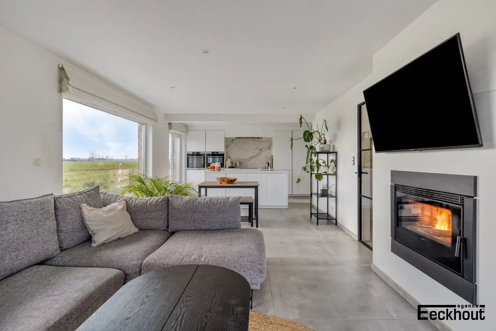 Landelijke woning met garage in Diksmuide, 3 slaapkamers, gerenoveerd in 2023, met 206m² bewoonbare oppervlakte foto 5