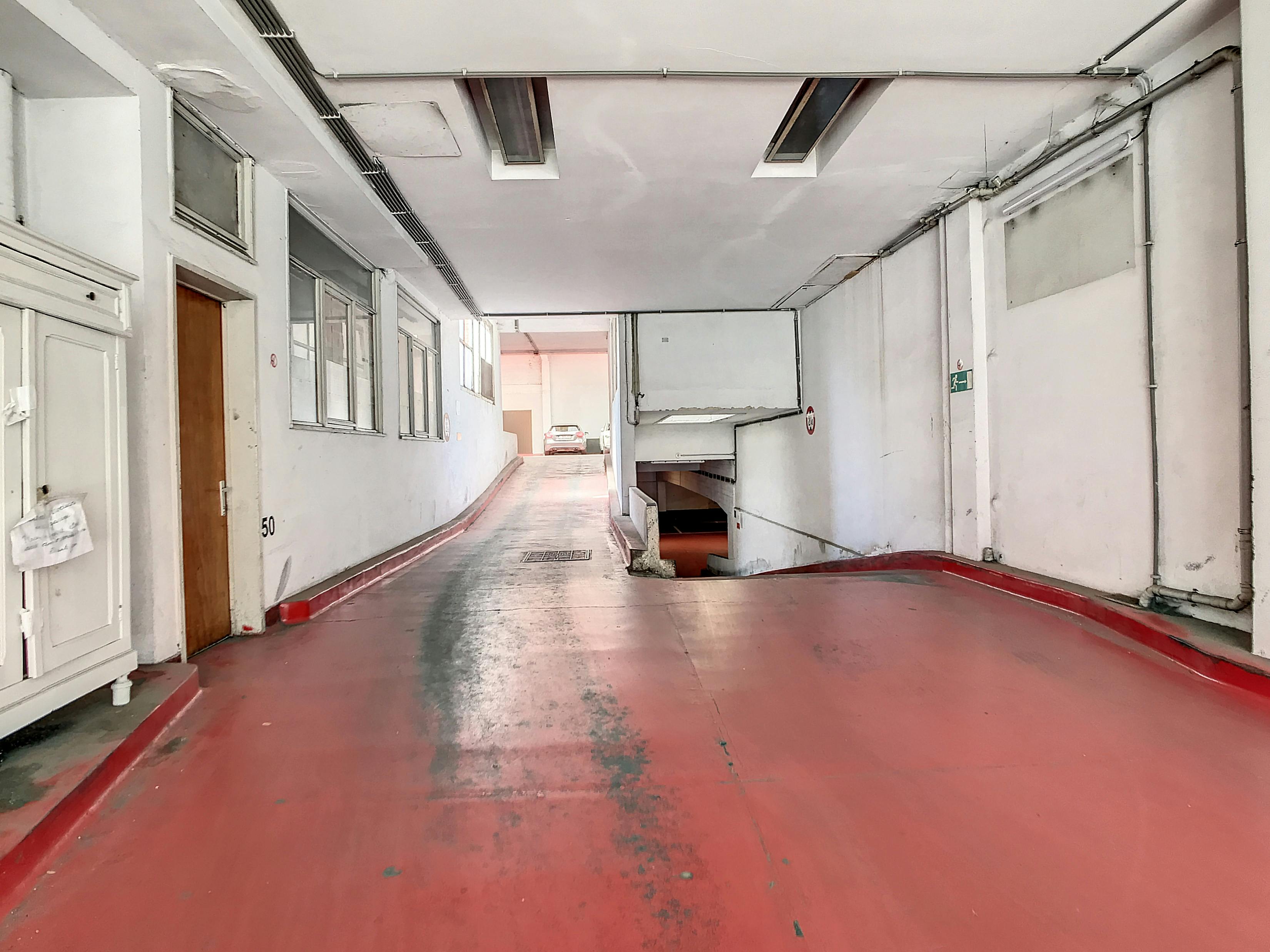 Autostaanplaats te koop in Antwerpen centrum foto 4