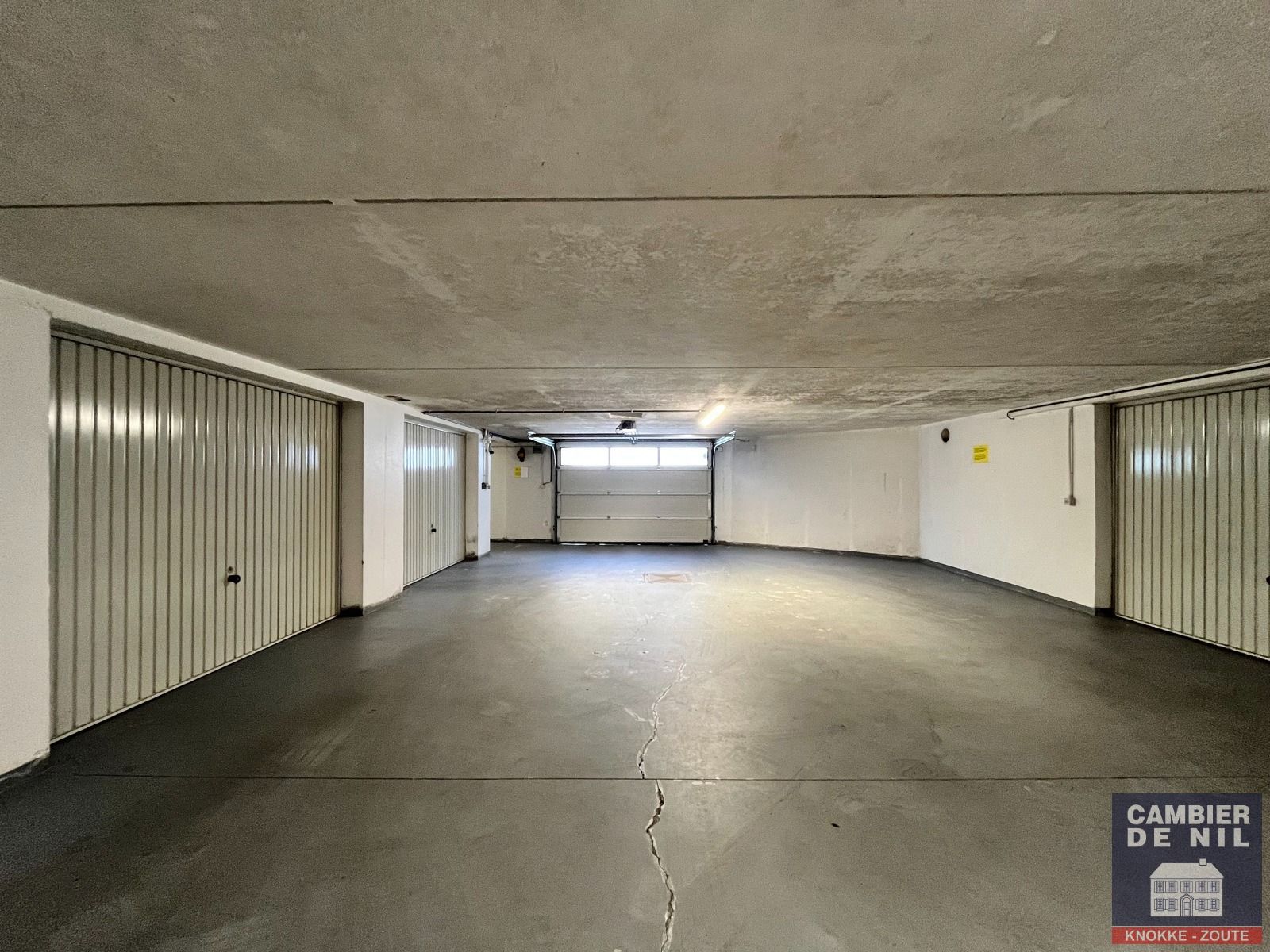 Prachtig ongemeubeld appartement op enkele stappen van het Albertplein!  foto 25