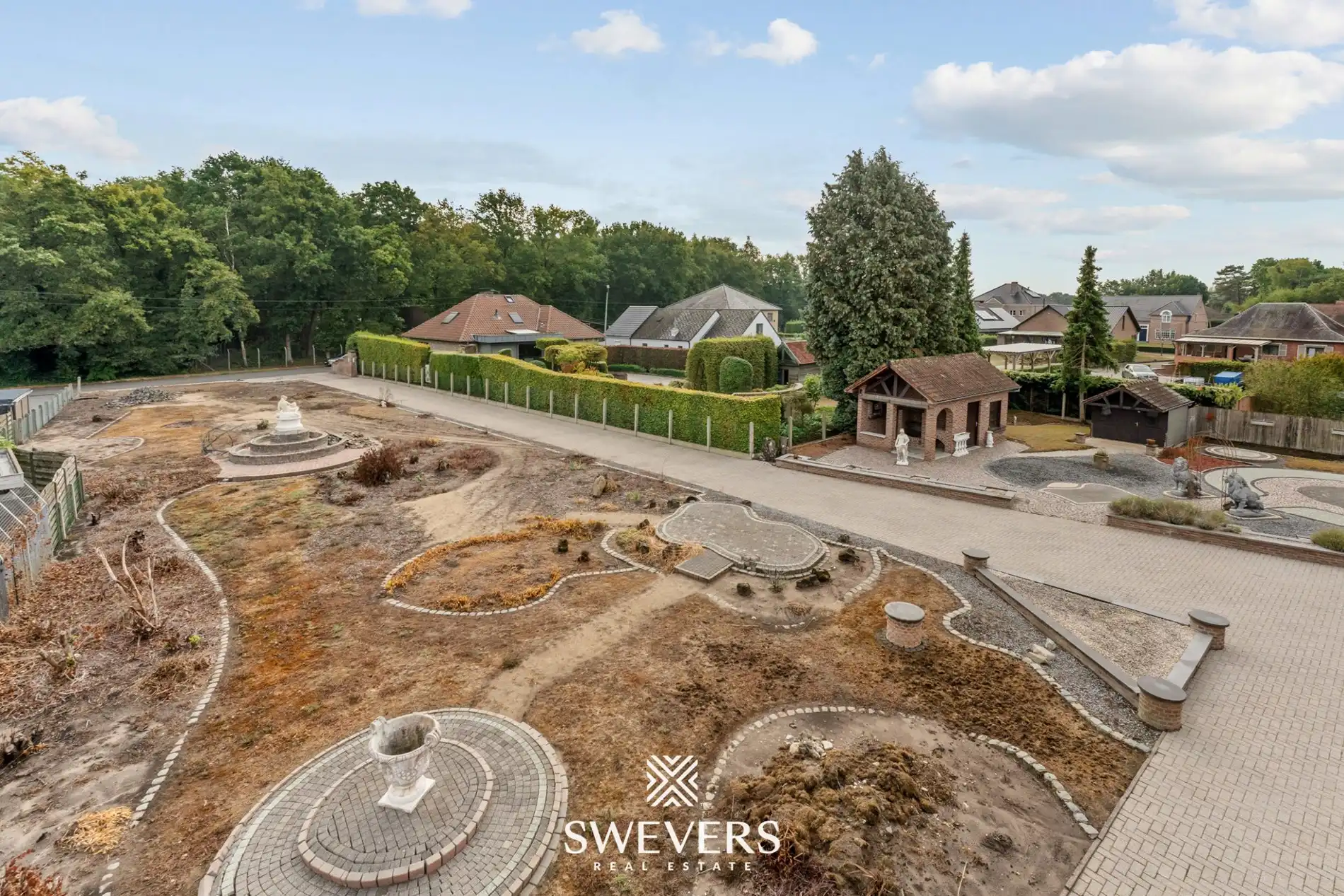 Bouwgrond open-bebouwing met vrijstaande opslagruimte en garage foto 6