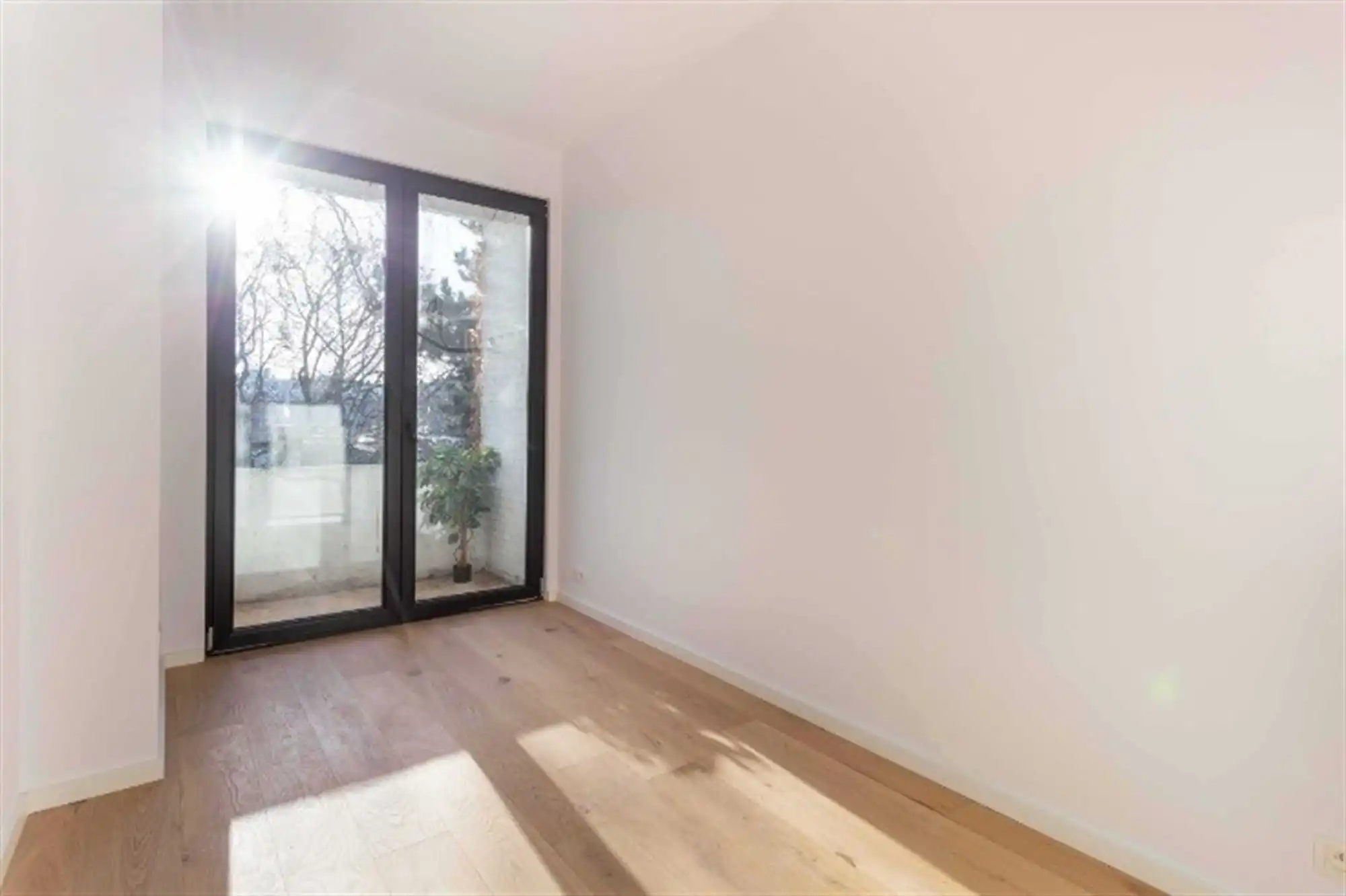 Gerenoveerd 2-slpk appartement nabij Rivierenhof foto 11