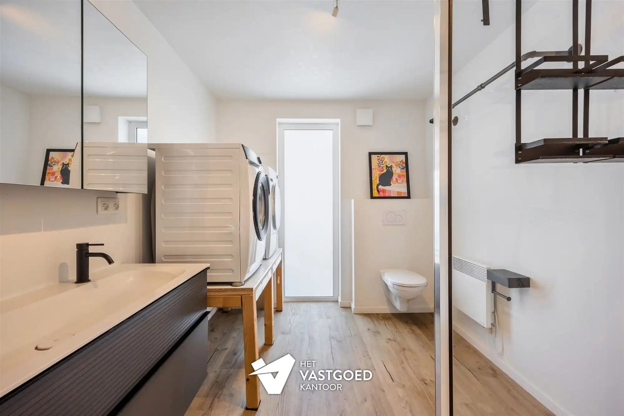 HEEL KNUSSE GELIJKVLOERSE WONING MET 3 SLAAPKAMERS EN ZUIDGERICHTE TUIN TE BUDINGEN foto 11