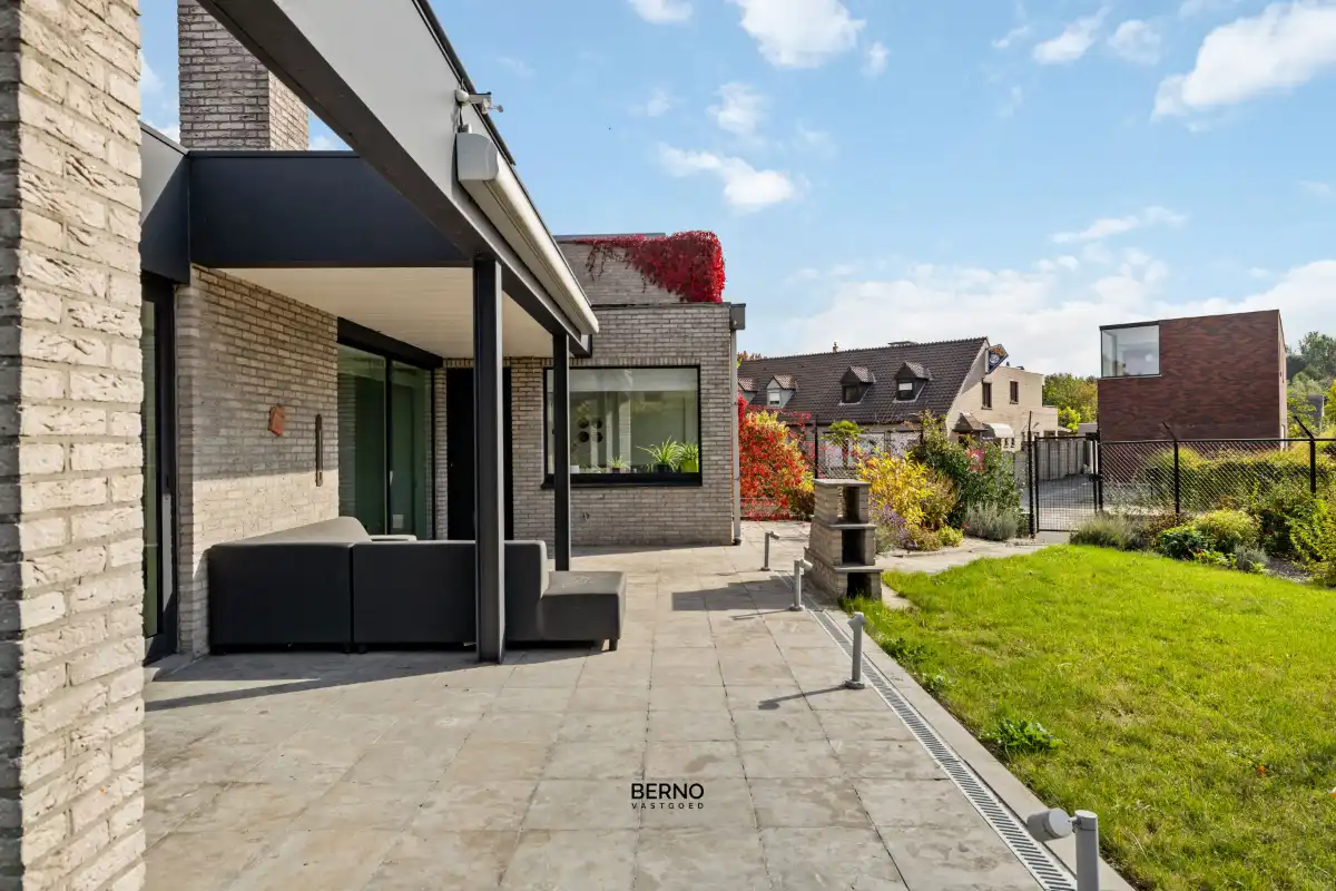 Karaktervolle woning met 5 slaapkamers foto 18