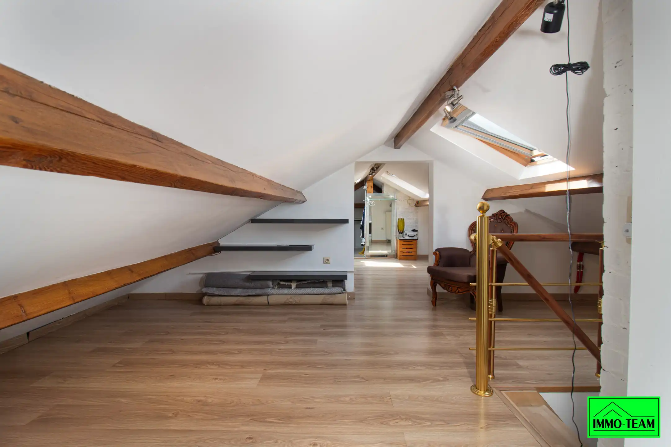 Instapklare bungalow met 5 slaapkamers foto 11