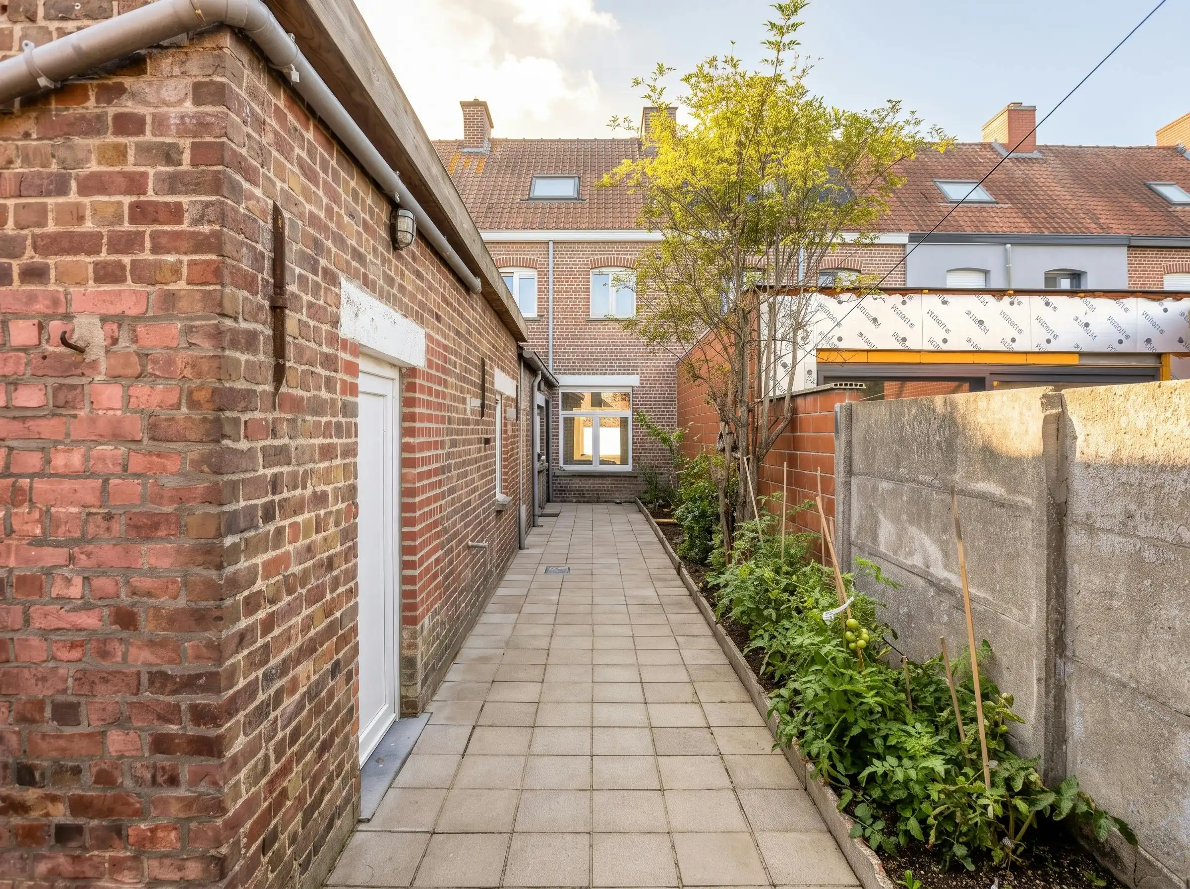 Instapklare woning met 4 slaapkamers en tuin in Ardooie foto 18