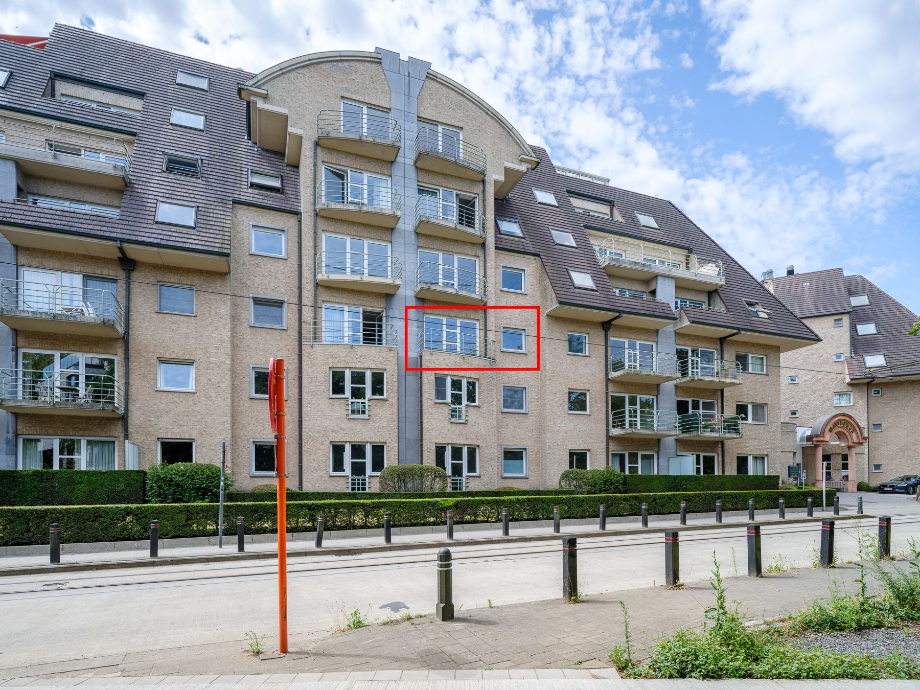 Instapklaar service appartement met terras foto 4