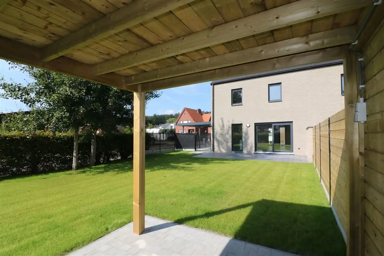 Niewbouwwoning met 3 slpk, tuin, gunstige ligging foto 36