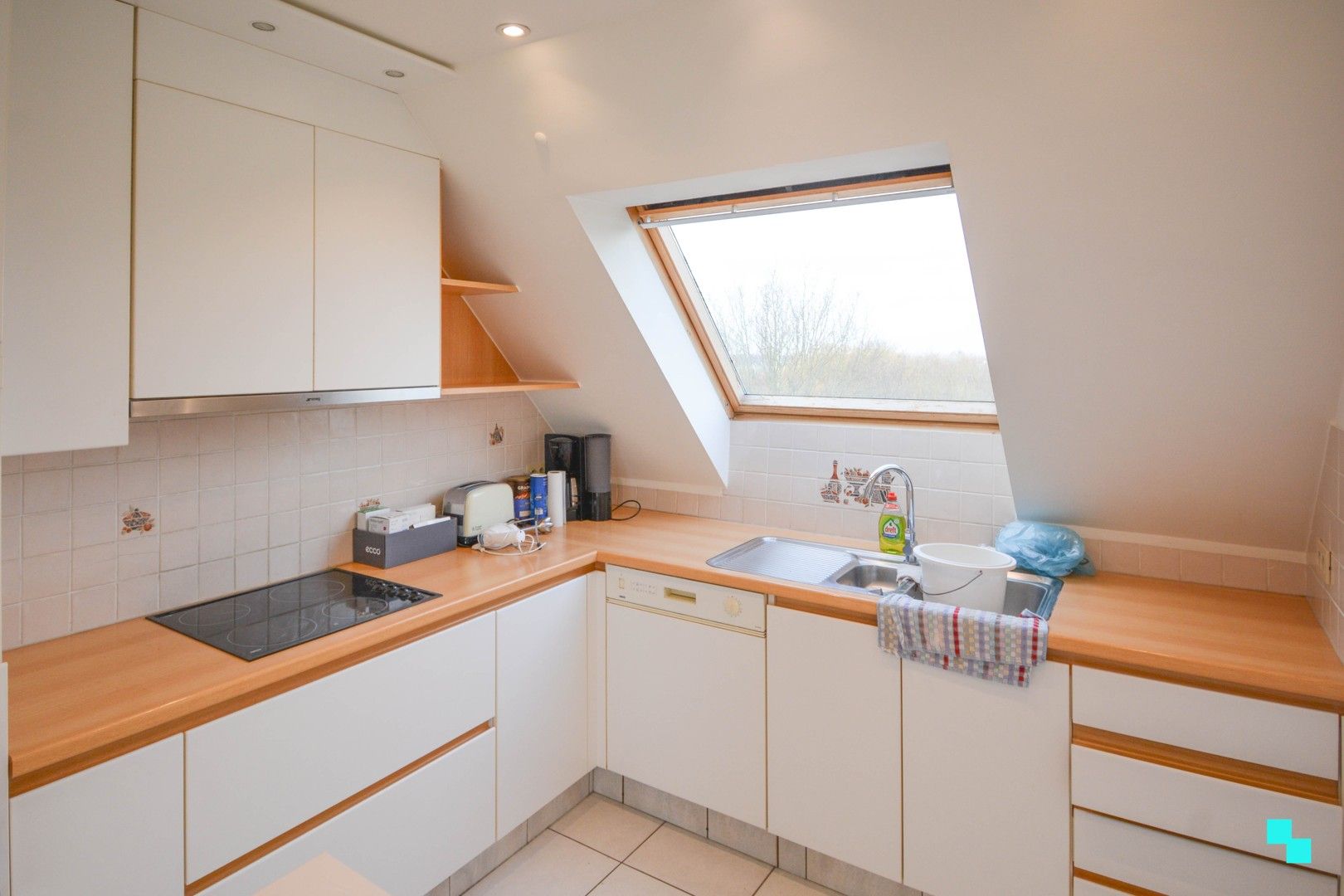 1-slaapkamer appartement met garagebox in dorpskern Gits foto 6