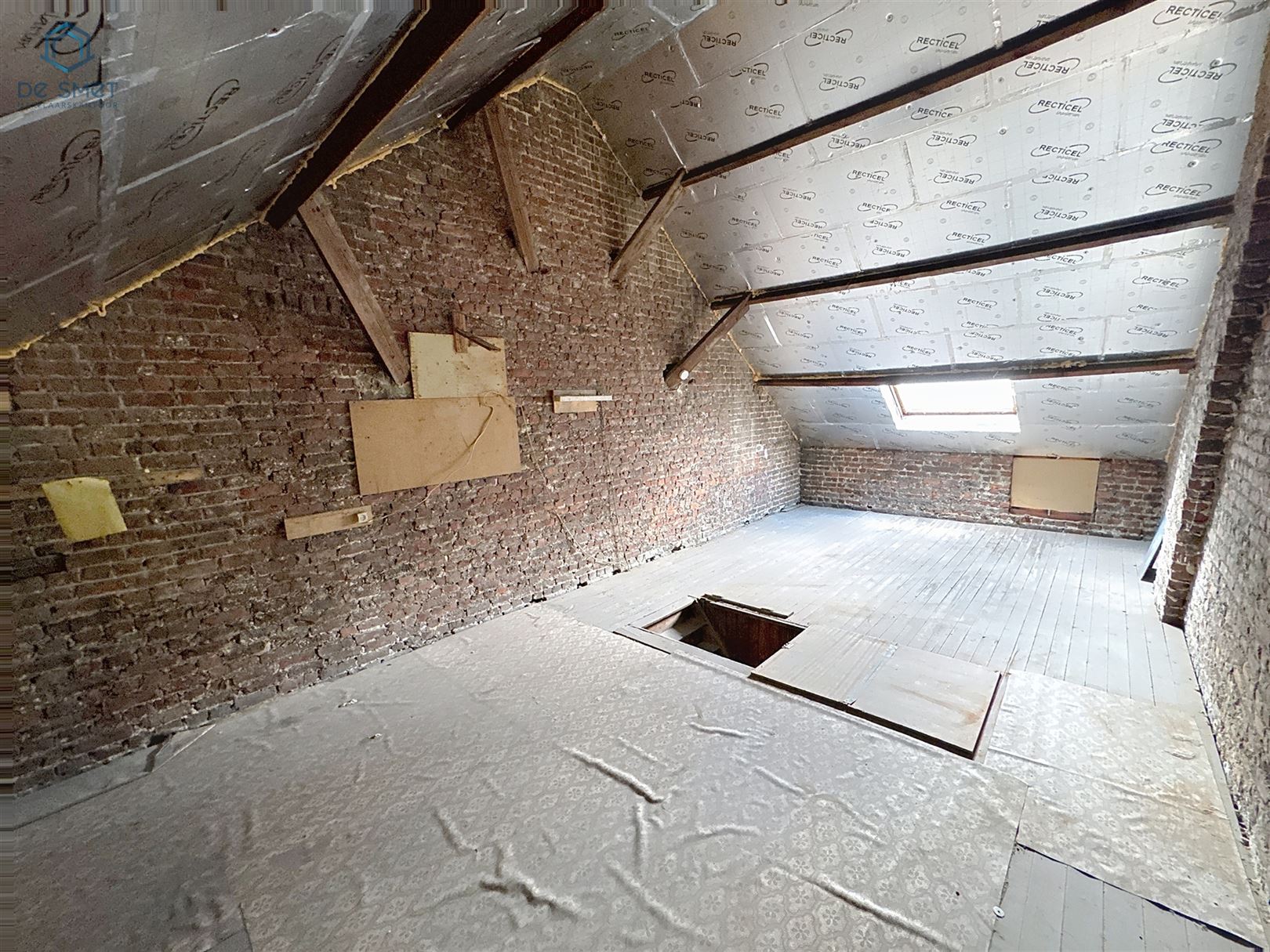 Te renoveren woning met 2 slaapkamers, terras én tuin hartje Geraardsbergen foto 18