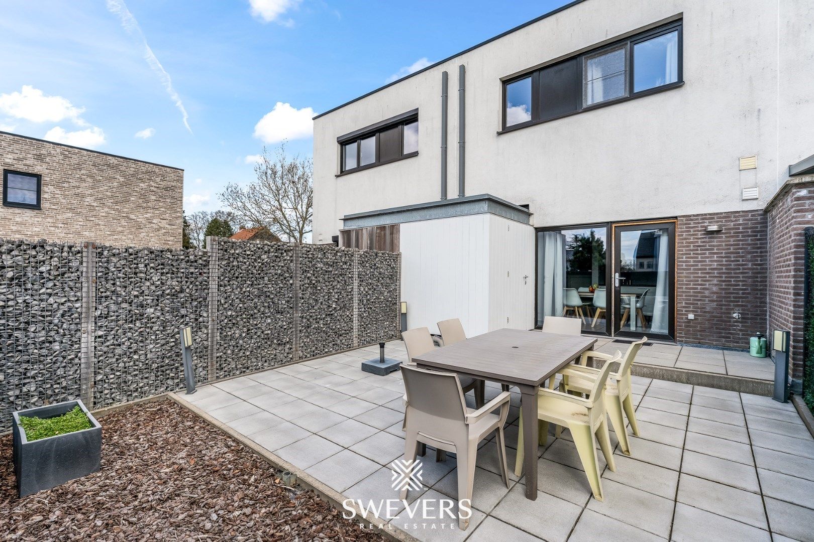 Energiezuinige en instapklare rijwoning met 3 slaapkamers en leuke tuin in hartje Koersel foto 20