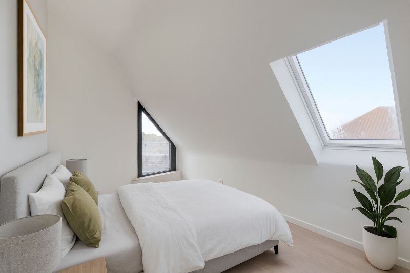 Stijlvol appartement met terras te koop in hartje Zeveneken! foto 8