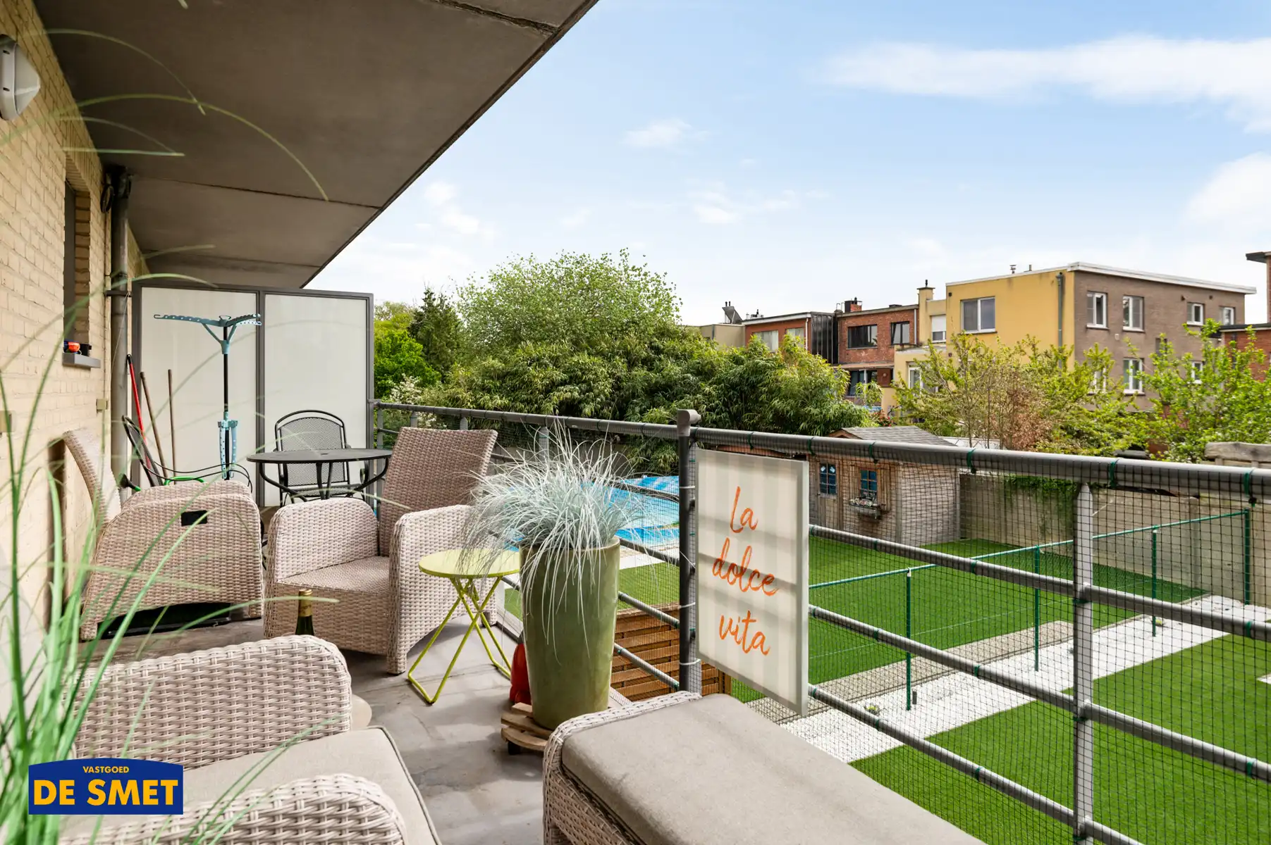 Appartement met lift, terras, garage en 2 autostaanplaatsen foto 5