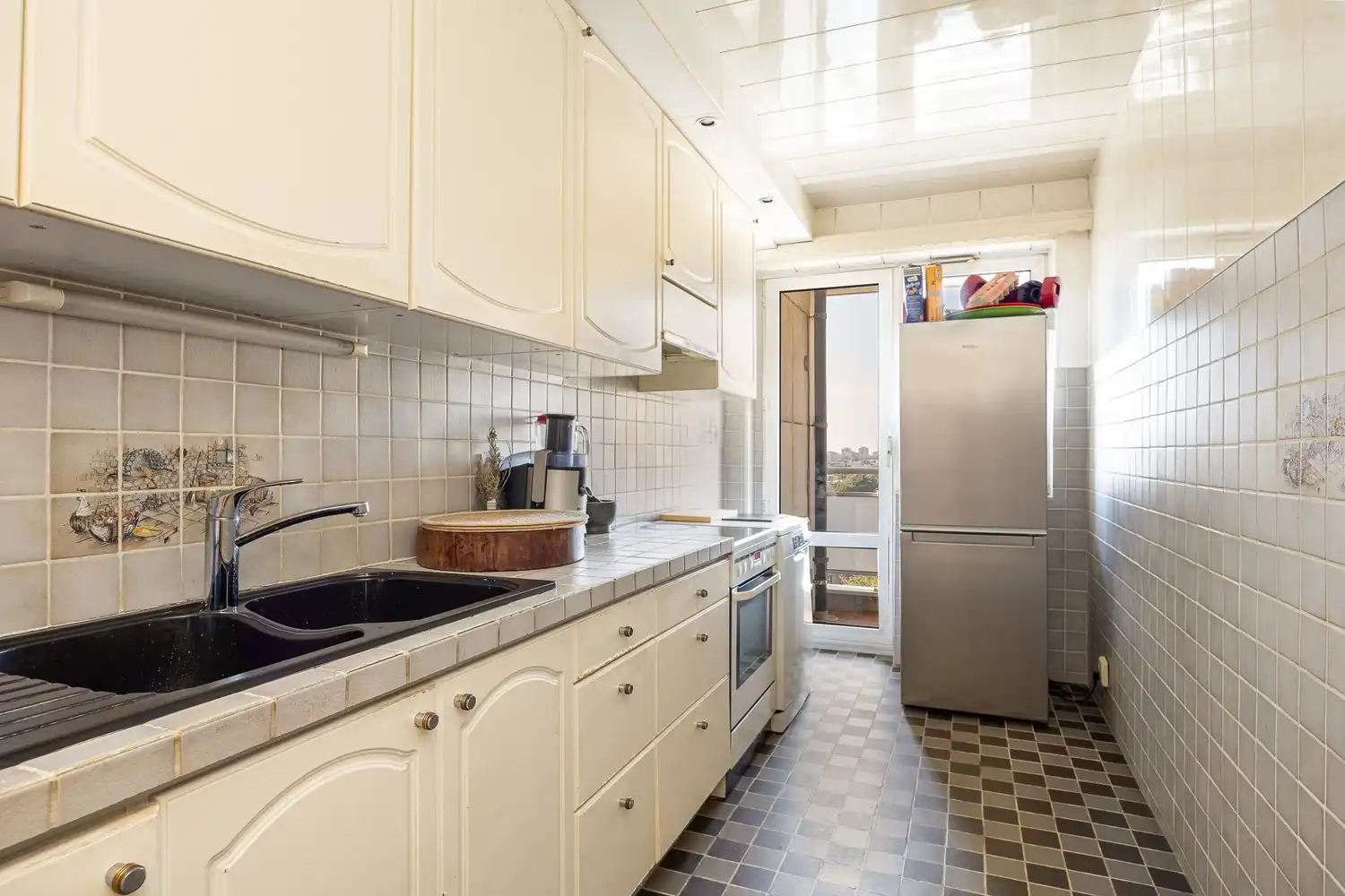 Ruim 2-slaapkamerappartement met prachtig uitzicht in Berchem foto 18