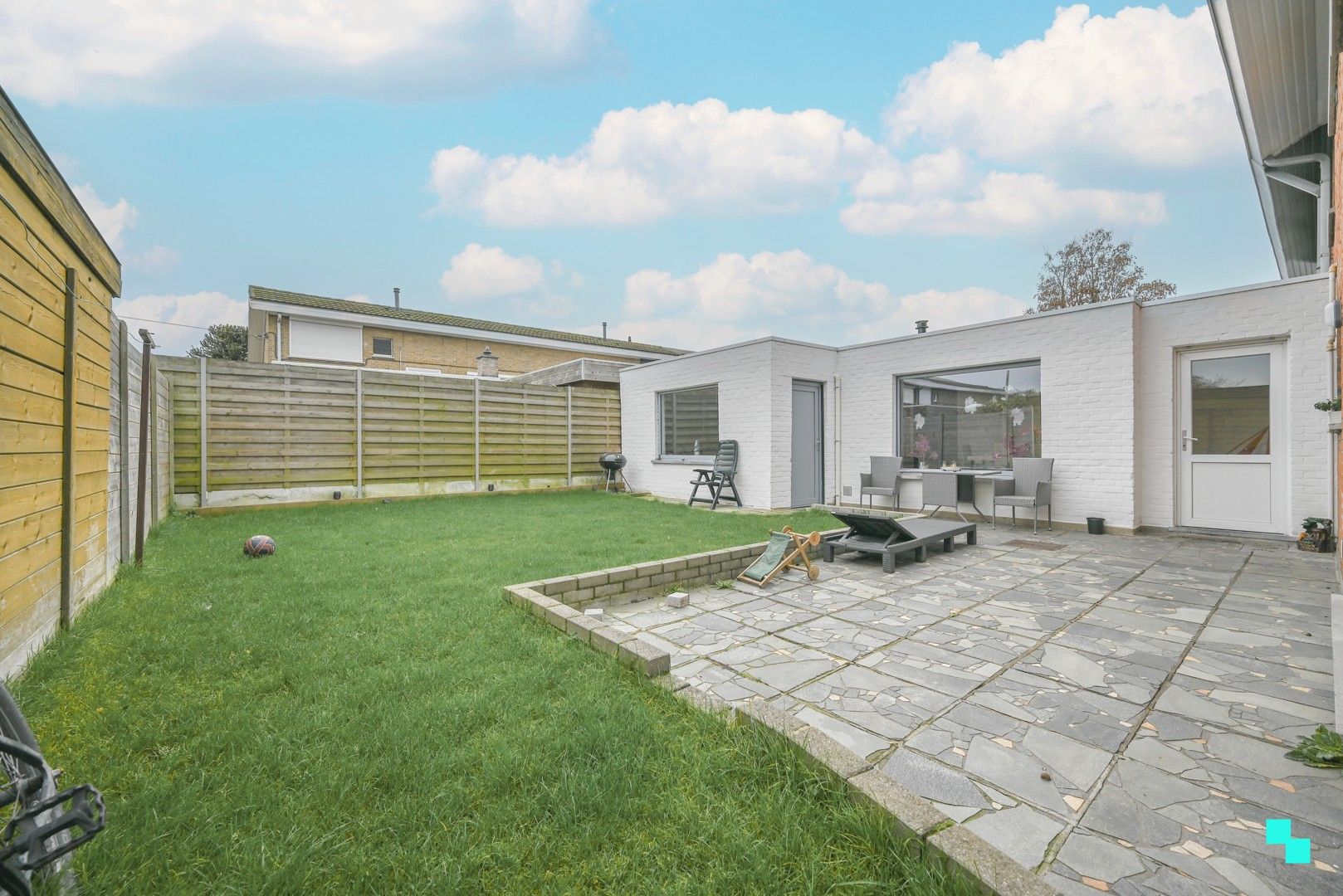 Vernieuwde gezinswoning met 3 slaapkamers en tuin foto 7