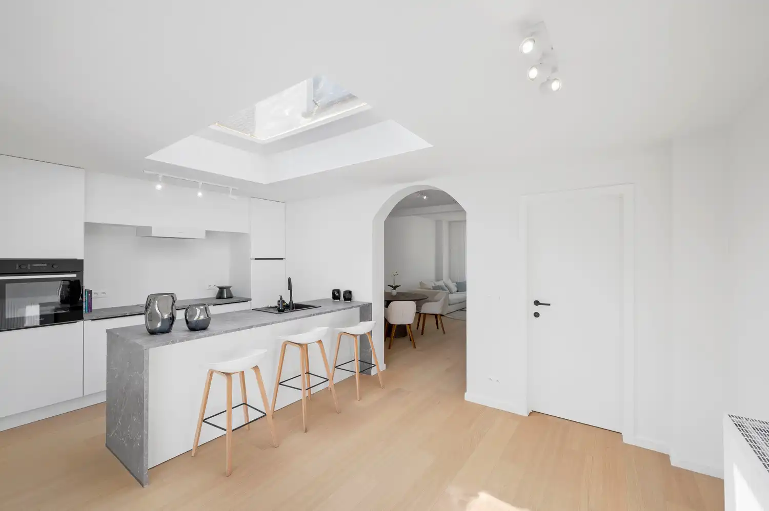 Prachtig gerenoveerde woning met tuin op wandelafstand van de Zee foto 8