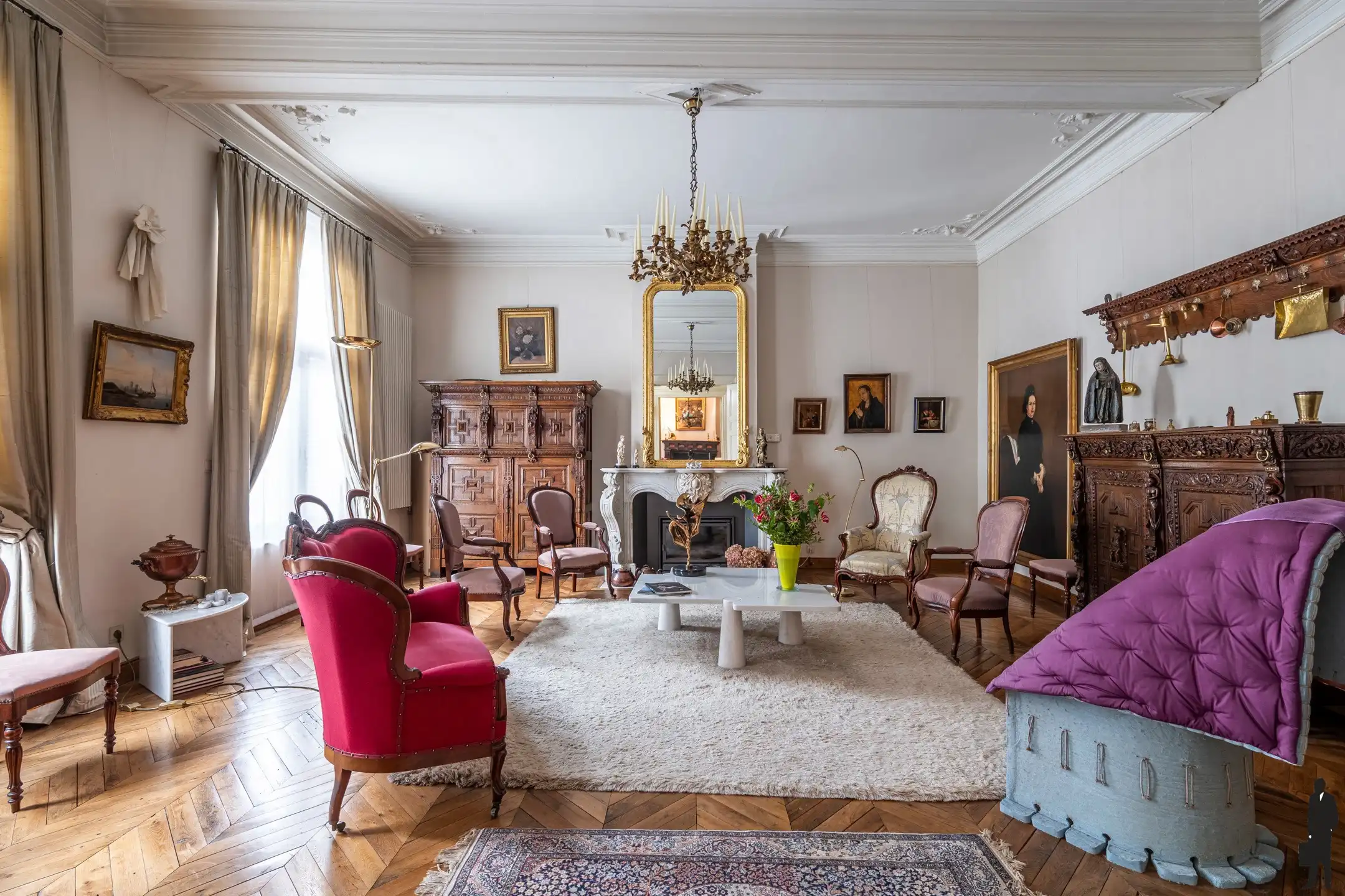 Statig herenhuis met 6 slks, 2 bdks, dubbele garage  foto 6