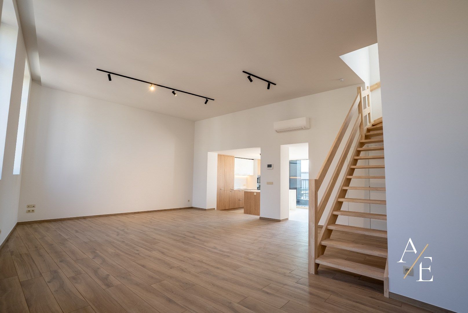 WETTEREN - Duplex met historische gevel! Exclusief wonen in het centrum! foto 6