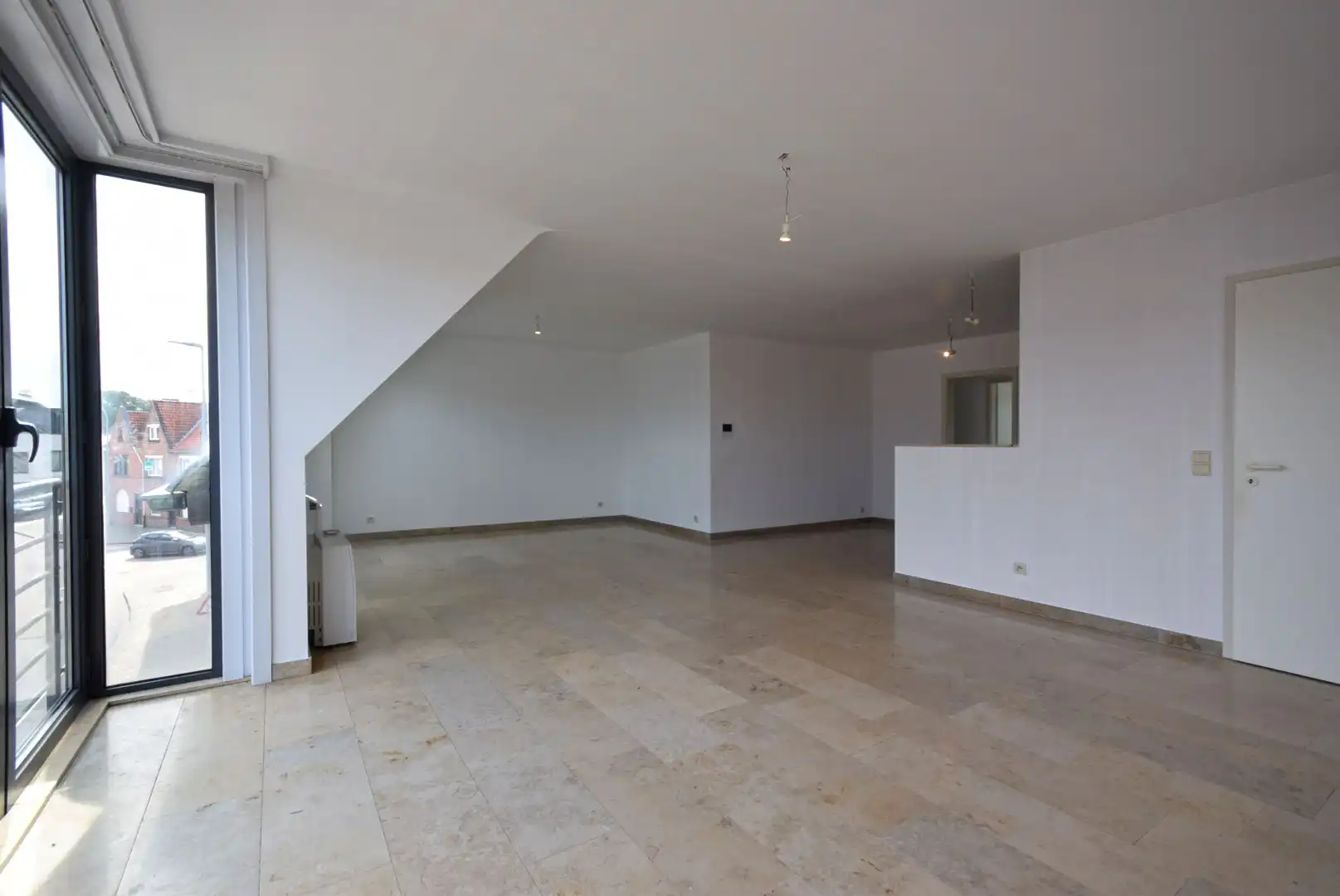 Ruim 3- slaapkamer-appartement te Rumbeke foto 3
