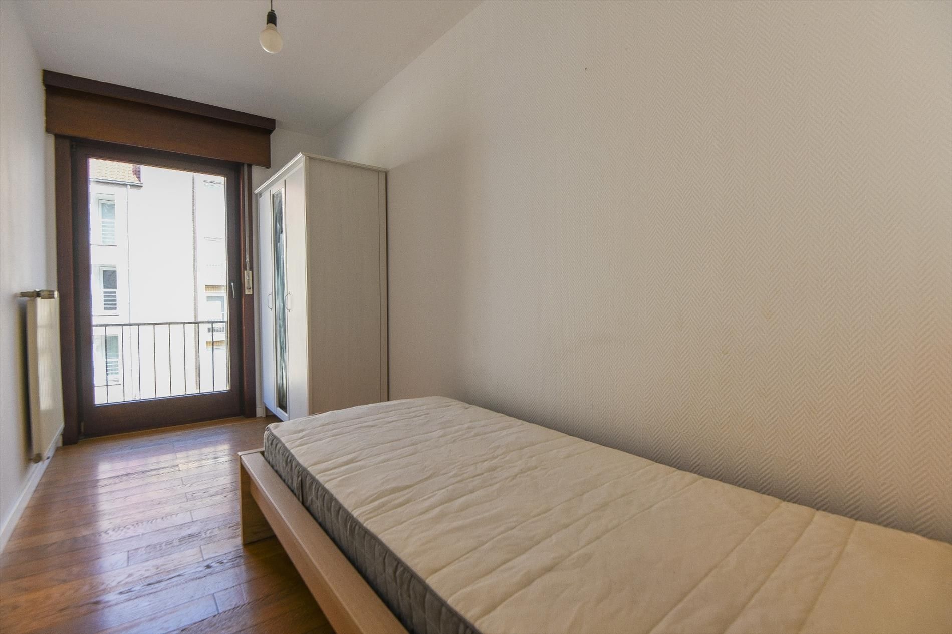 Aangenaam appartement met twee slaapkamers zonnig gelegen op de Paul Parmentierlaan.  foto 11