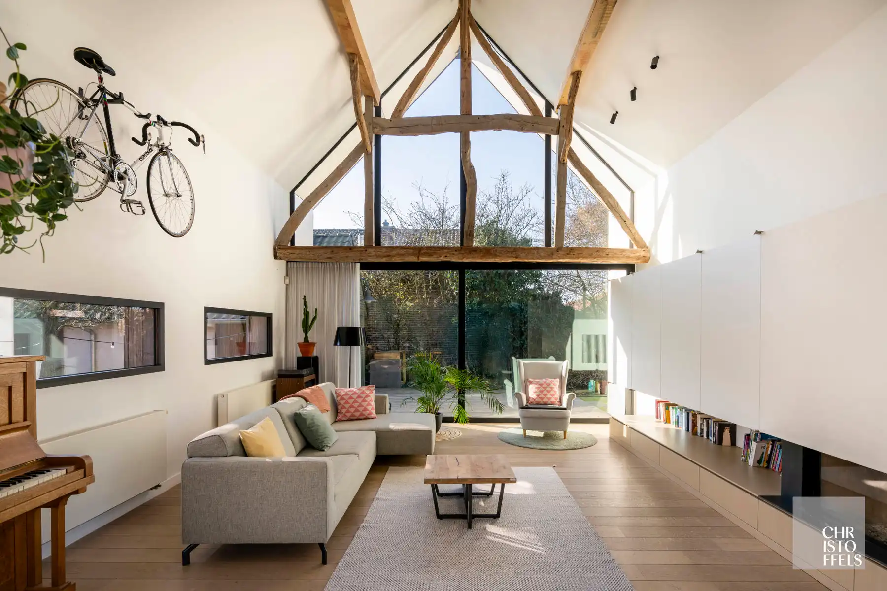 Exclusieve vierkantshoeve met buitenzwembad en vrij uitzicht op perceel van 3.213m² foto 39