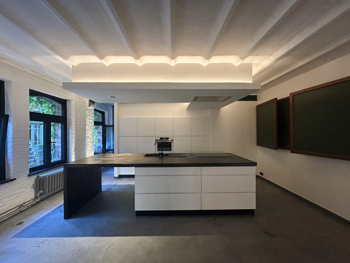Gezellige loft in het historisch centrum van Gent foto {{pictureIndex}}