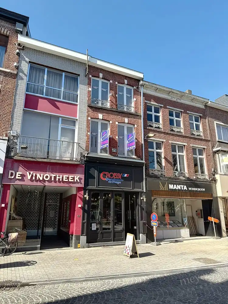 Handelspand met woonst op centrale ligging in Sint-Truiden foto 2