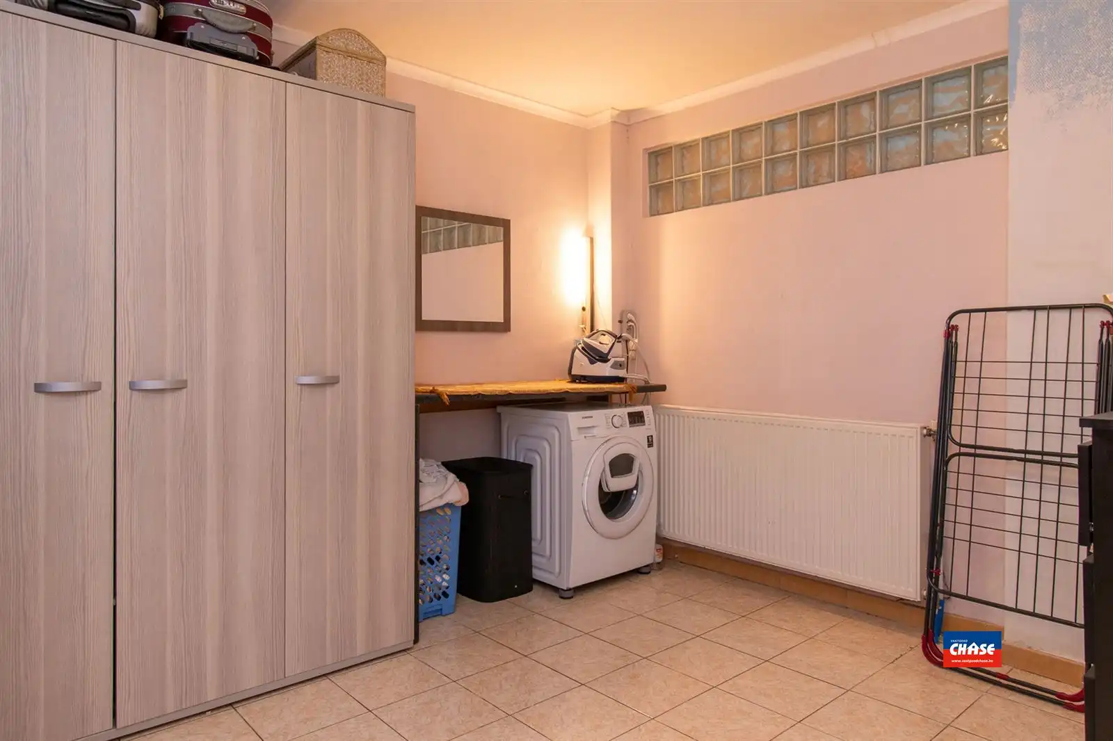 Gerenoveerde rijwoning met 4/5 slaapkamers en grote tuin foto 14