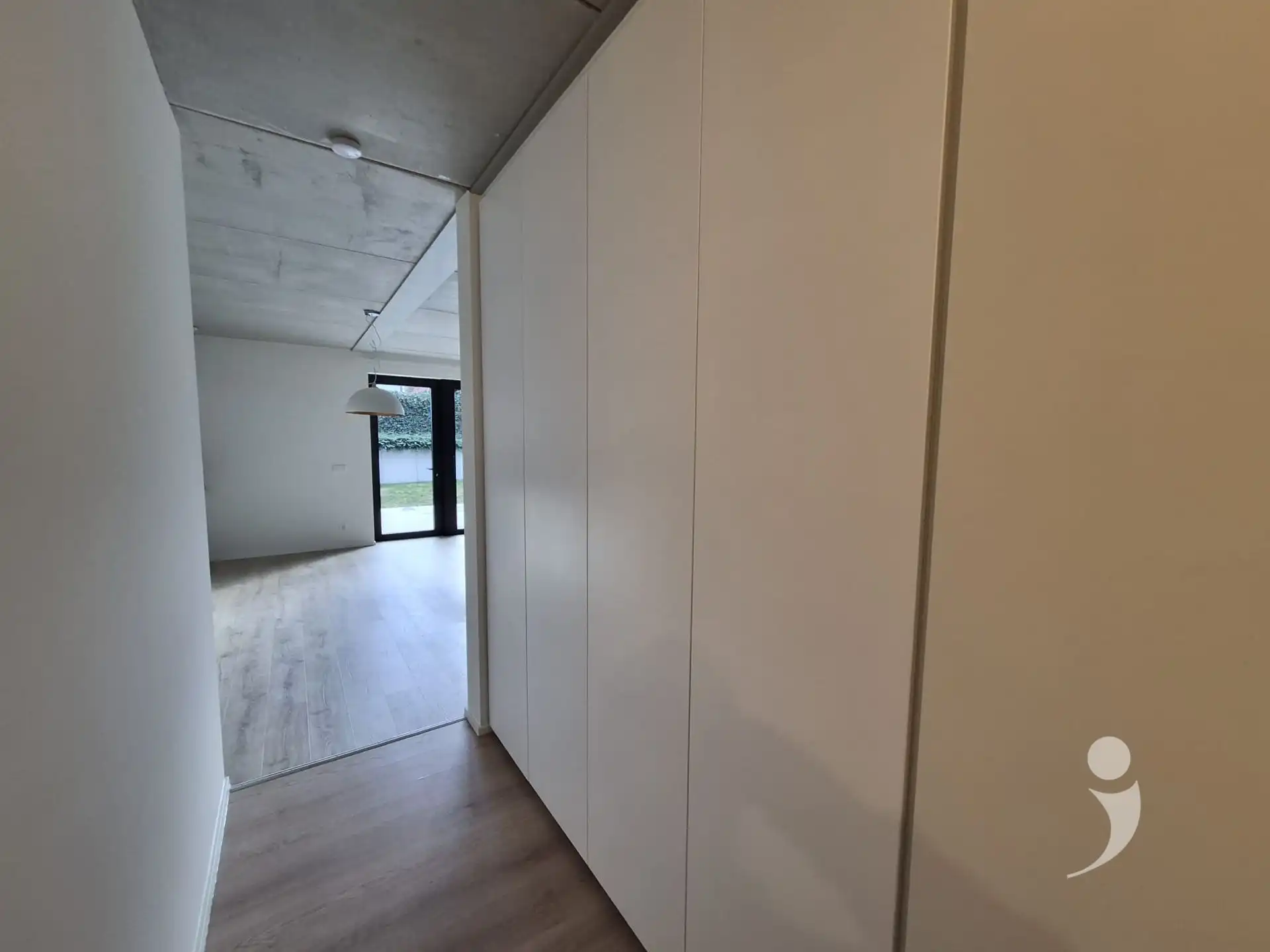 ééngezinswoning in een rustige wijk foto 6