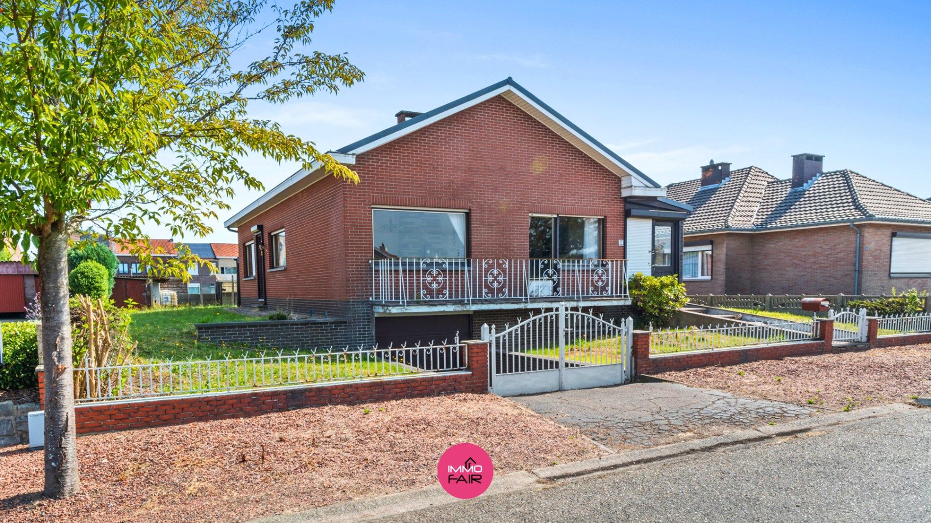 Hoofdfoto van de publicatie: Vrijstaande bungalow op absolute toplocatie op slechts 10 minuutjes van Maastricht!