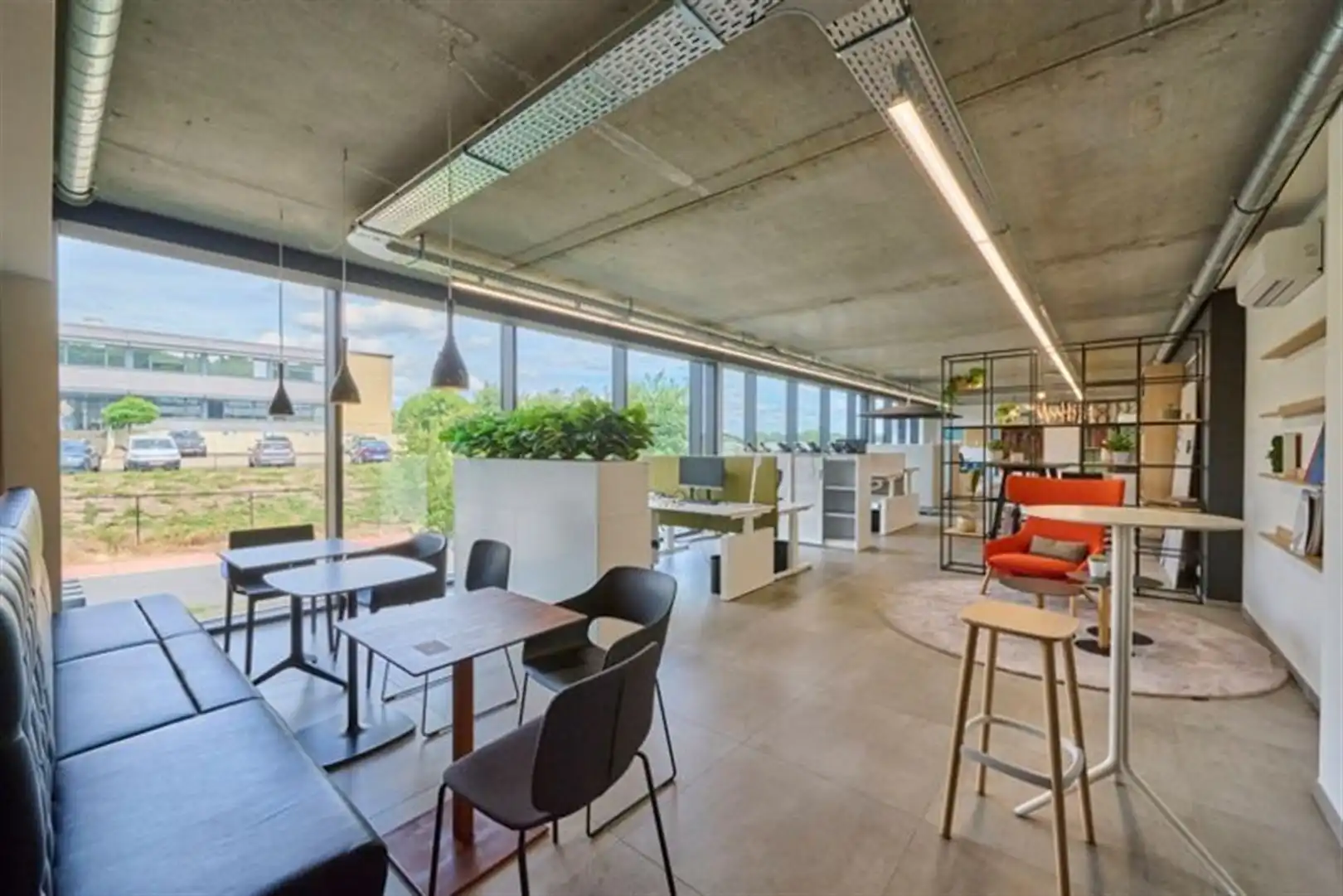 Kantoorgebouw foto 3