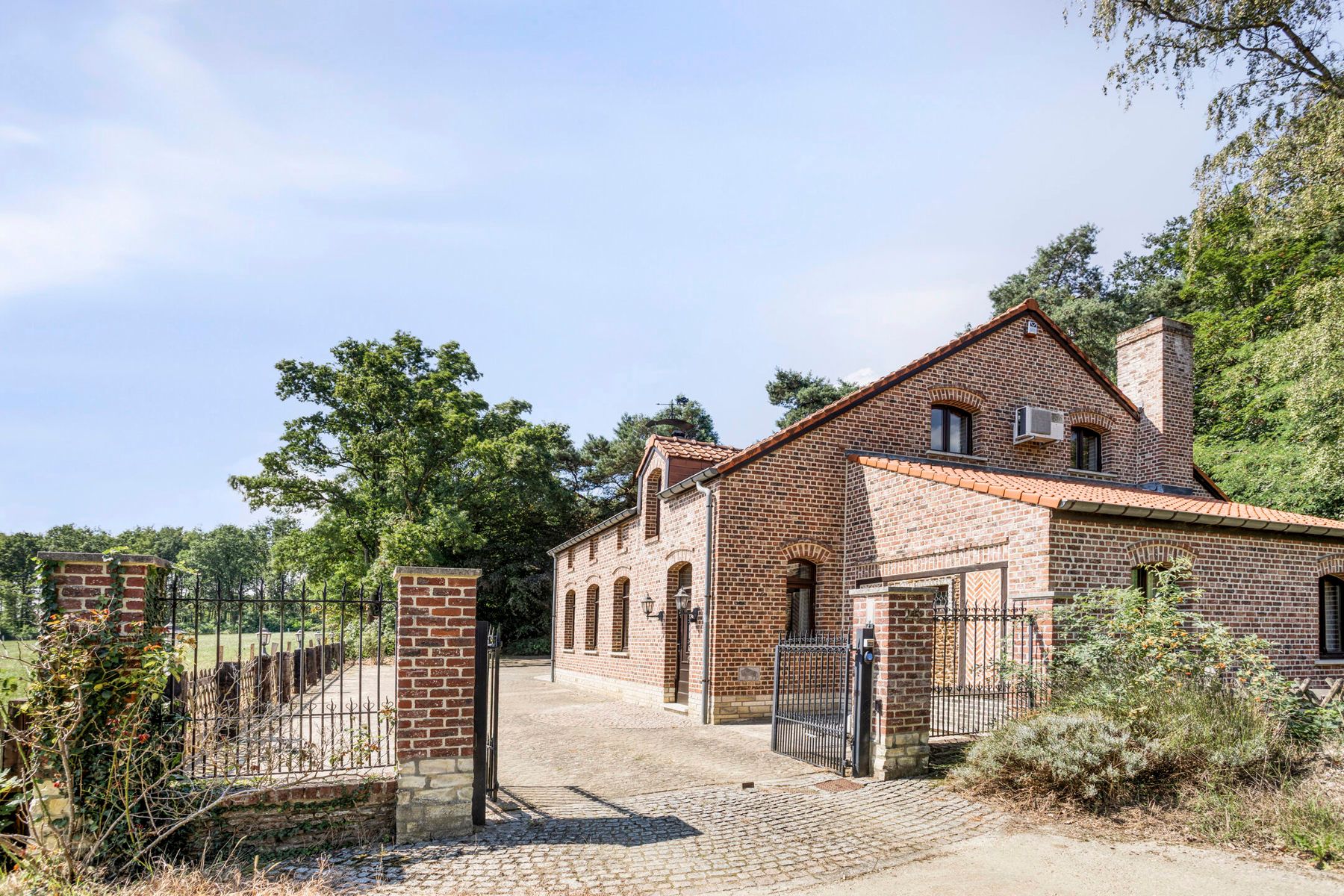 Hoofdfoto van de publicatie: Landelijk en discreet wonen te Bekkevoort
