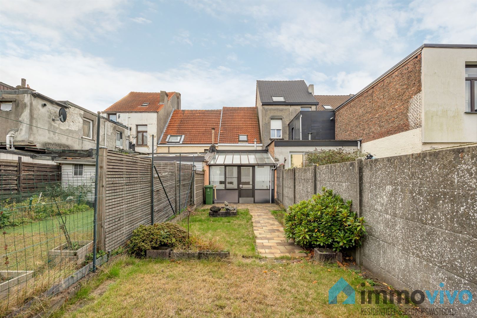 Volledig te renoveren woning met potentieel, tuin en mogelijkheid tot extra slaapkamer. foto 15