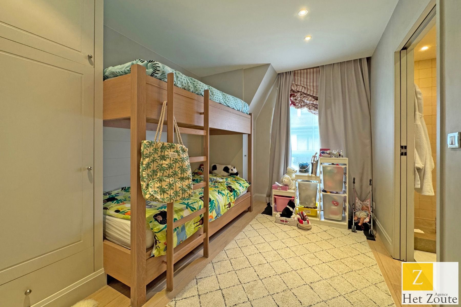 Charmant gemeubeld appartement in hartje Zoute foto 10