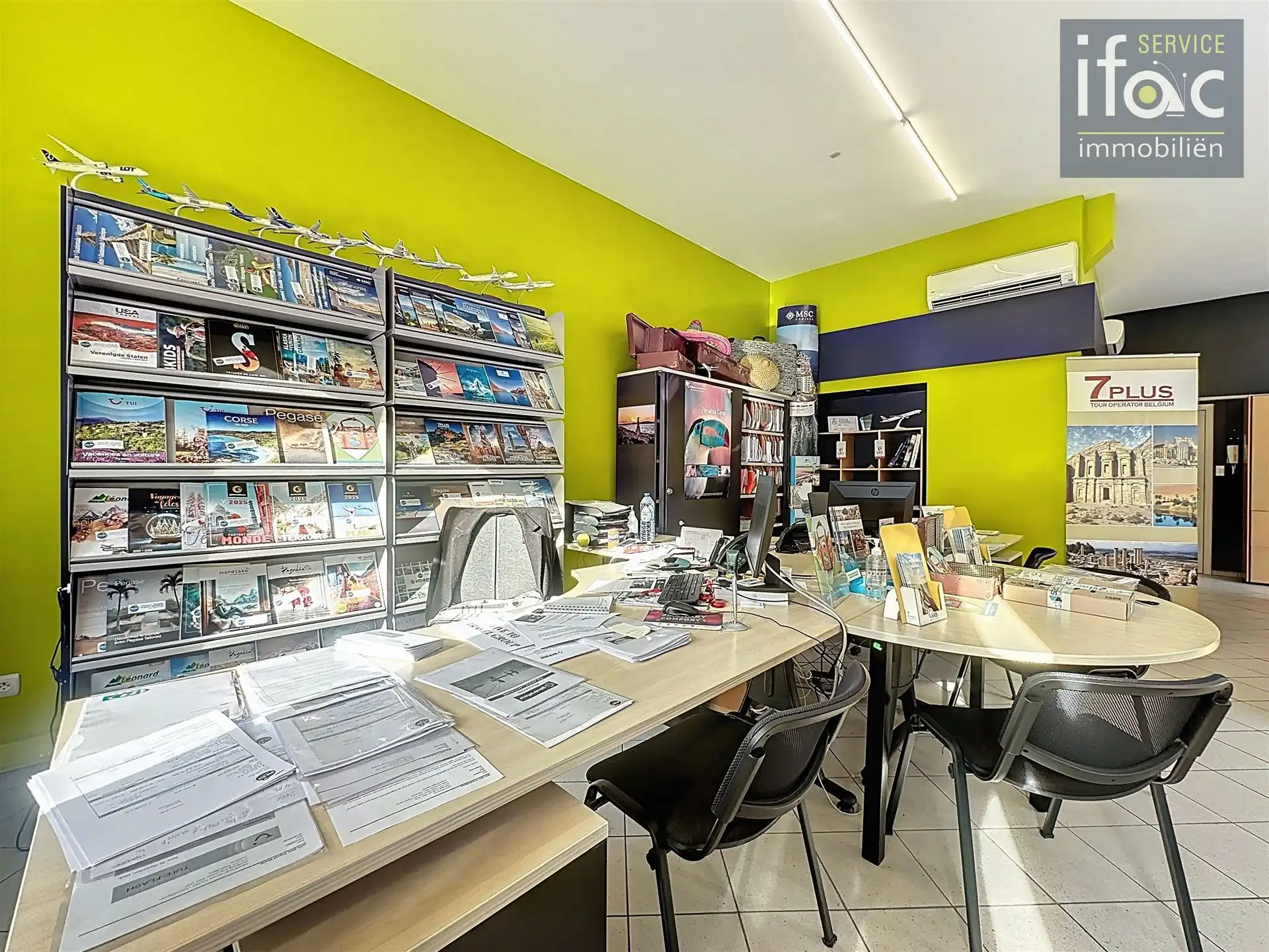 Opbrengsteigendom -3 appartementen + handelsruimte foto 2