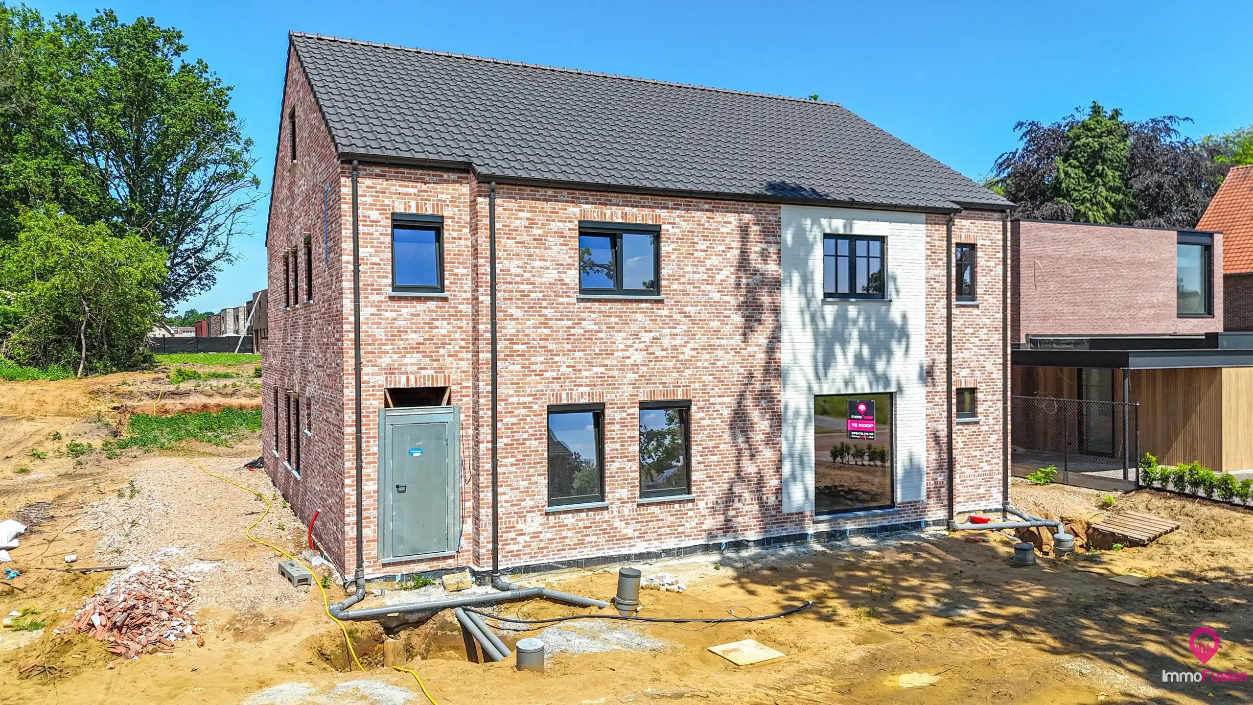 Prachtig gelegen casco woning met 4 slaapkamers! foto 7