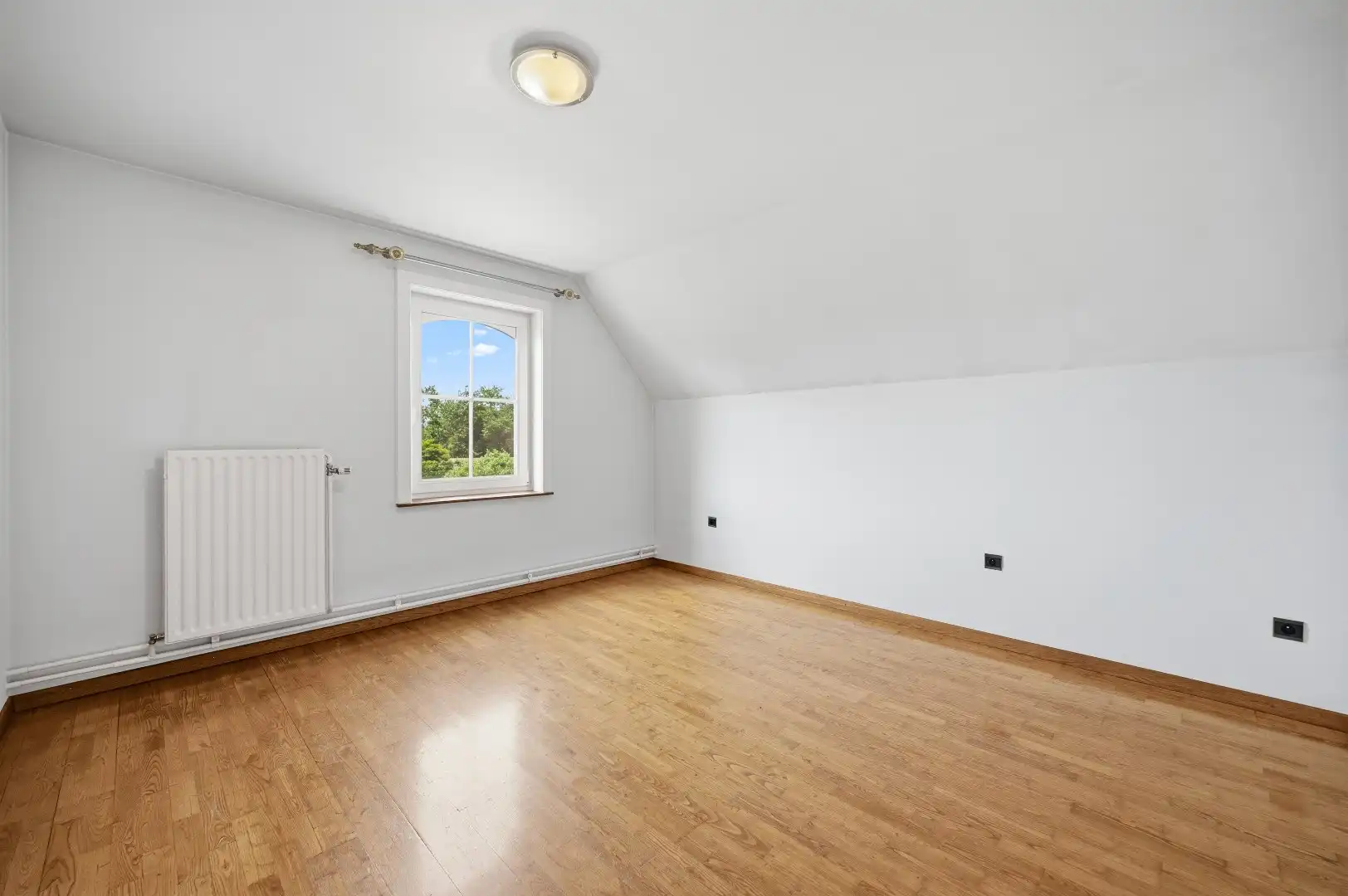 Exclusieve stijlvolle villa met prachtige tuin in rustige omgeving foto 13